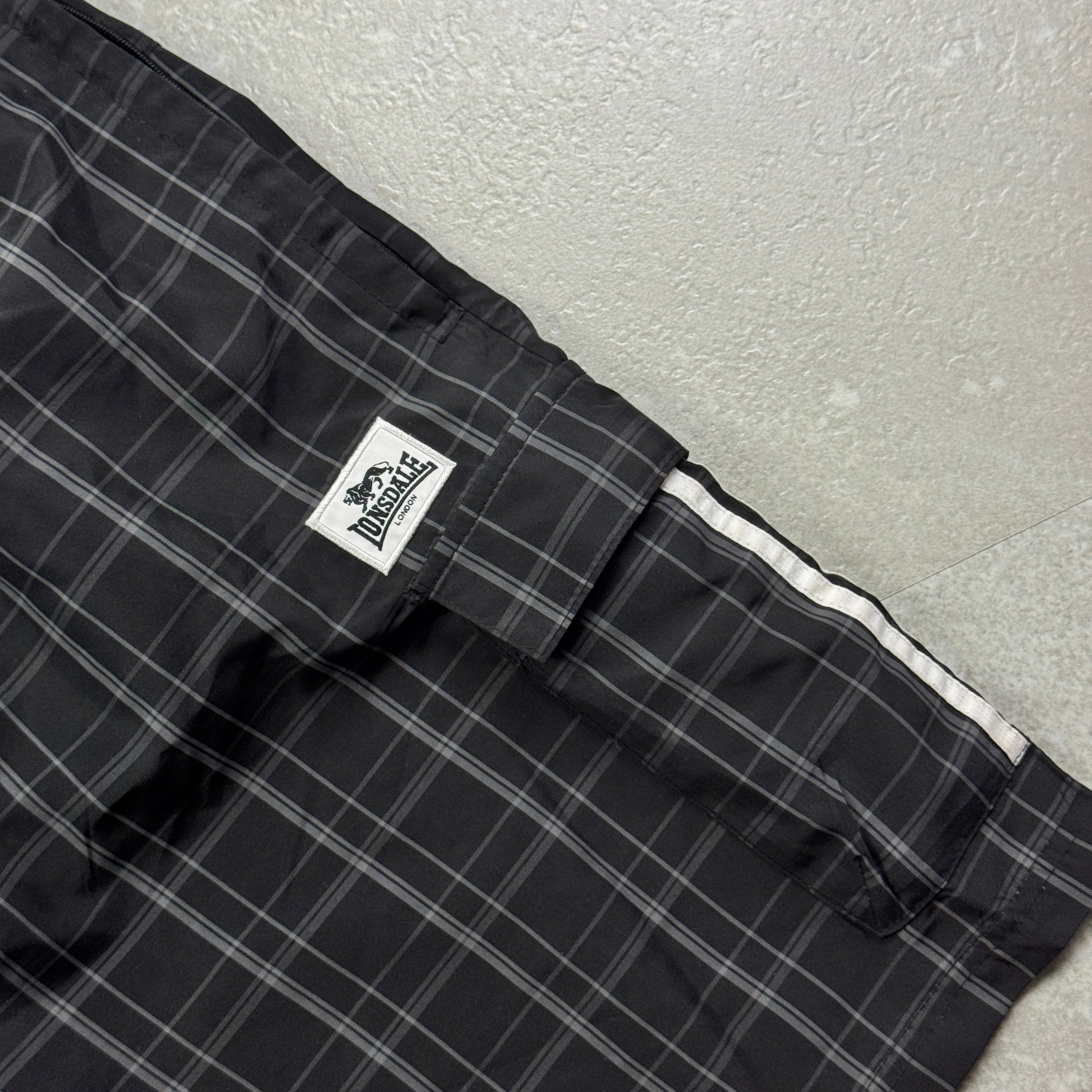 Lonsdale Shorts (L)