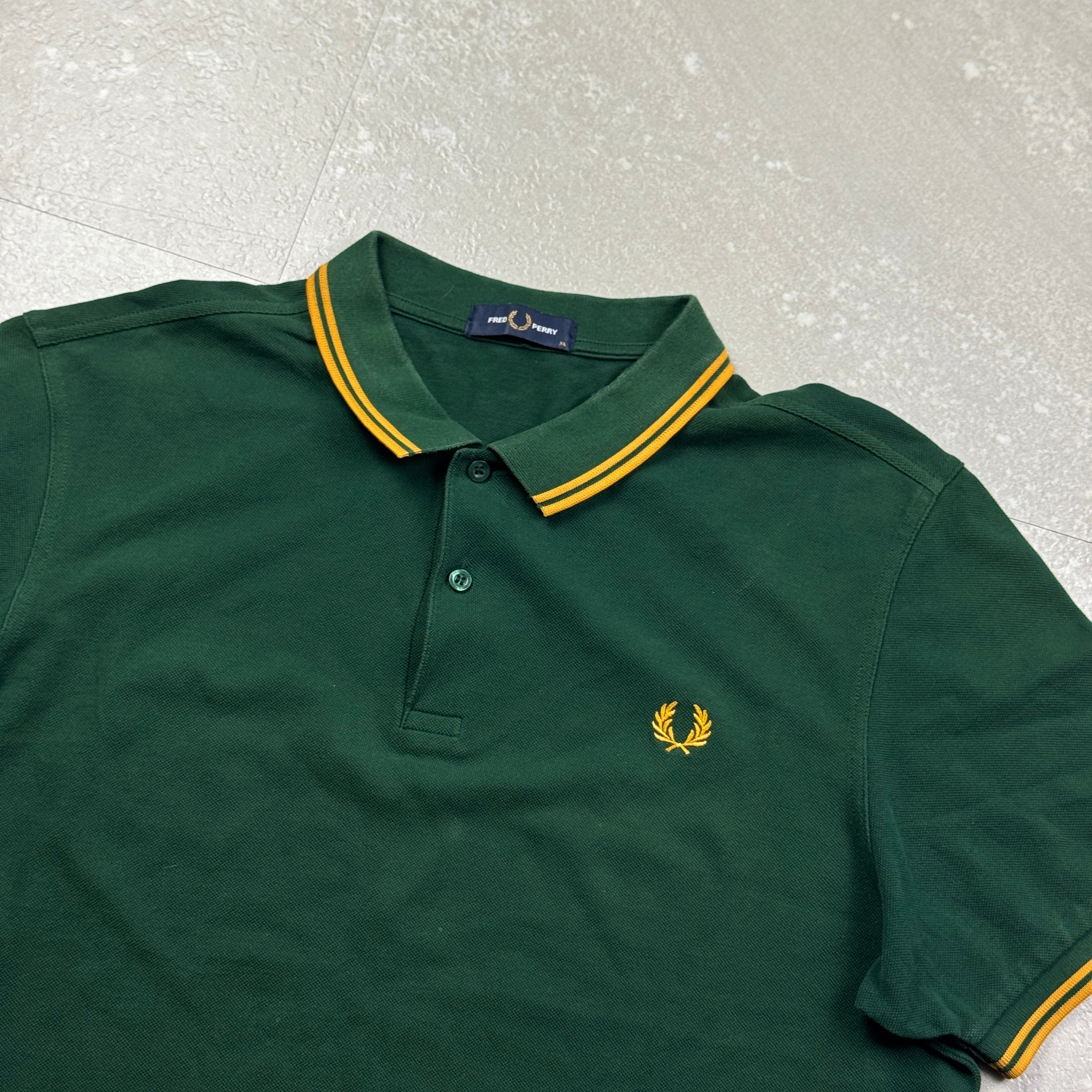 Fred Perry Poloshirt (XL)