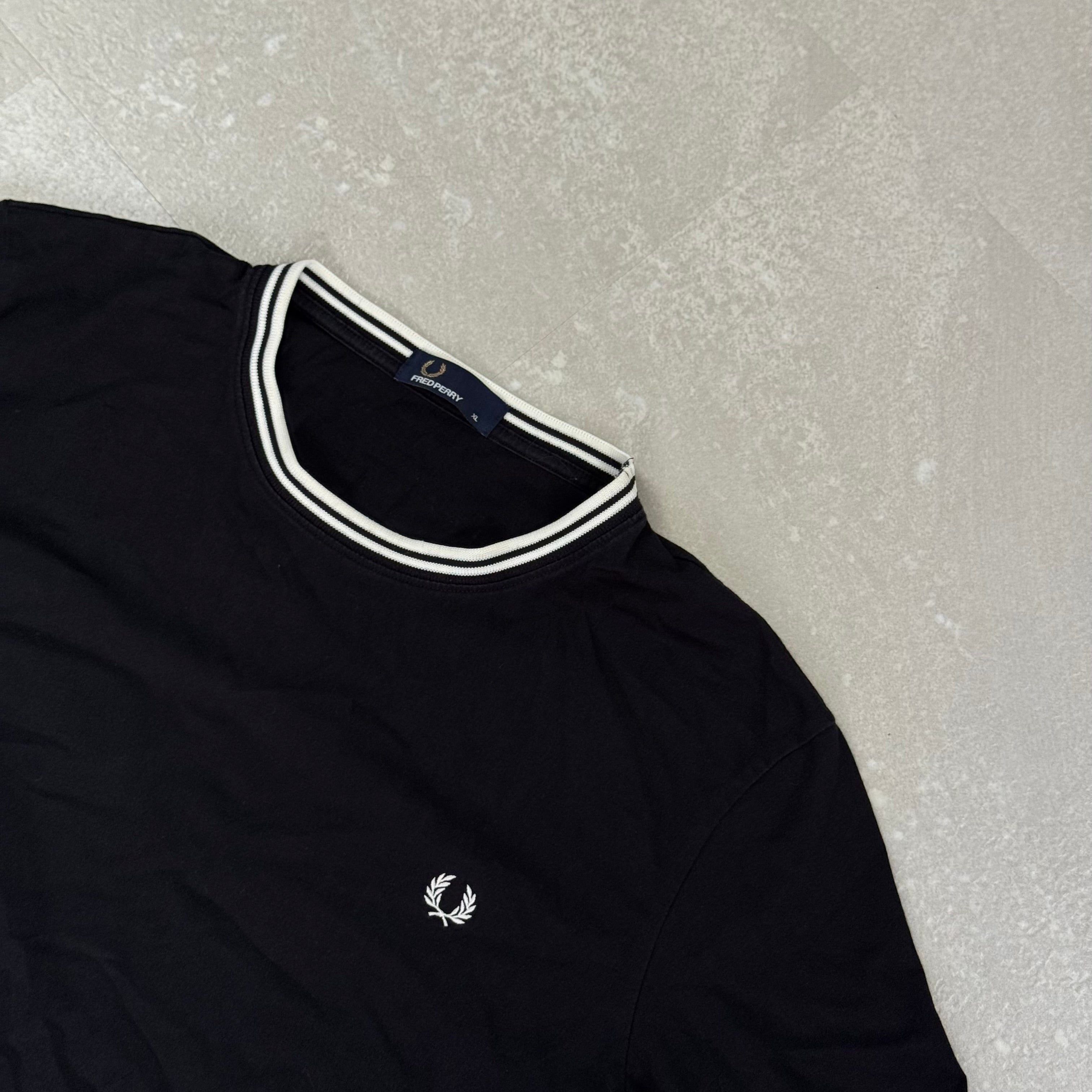 Fred Perry T-Shirt (XL)