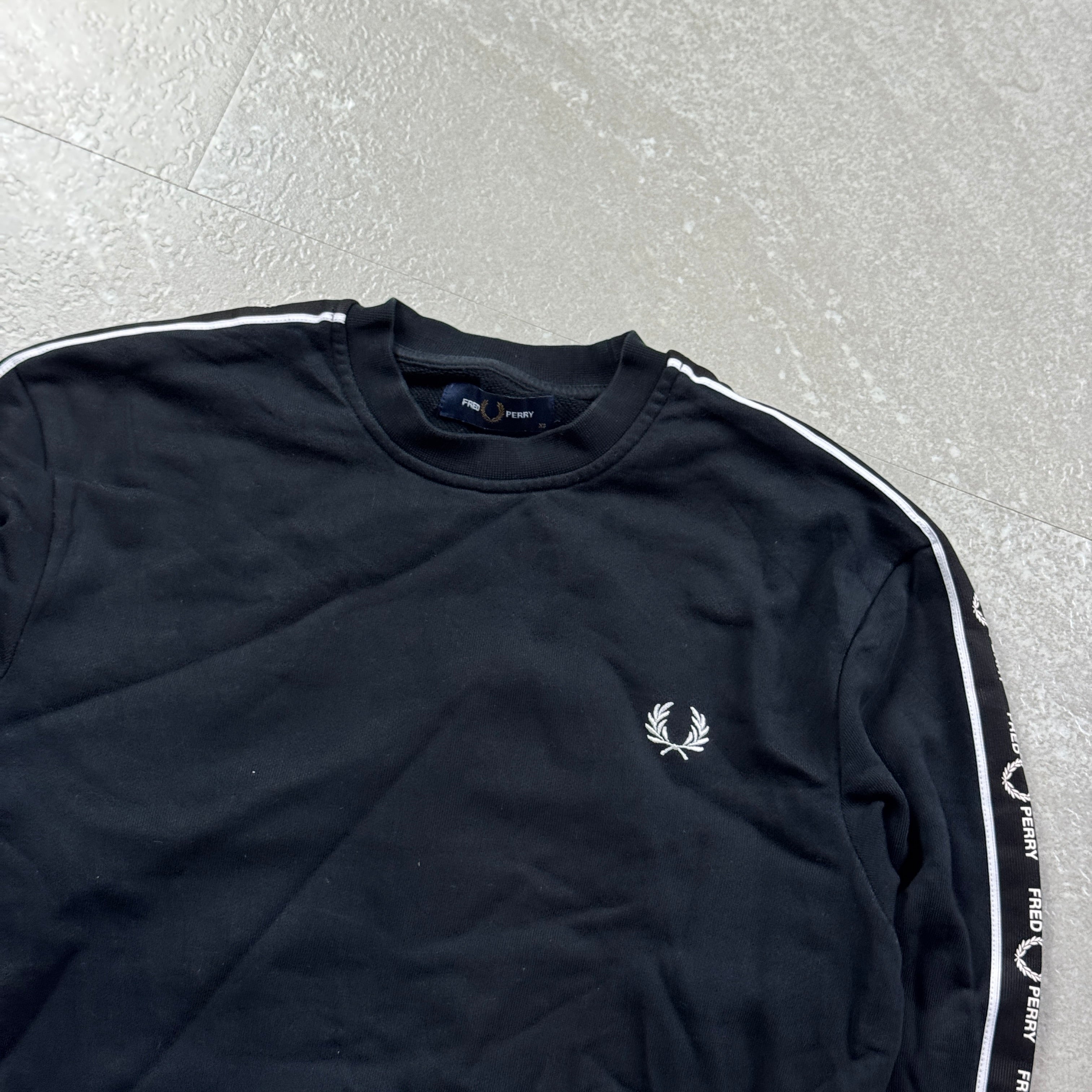 Fred Perry Sweater (XS)