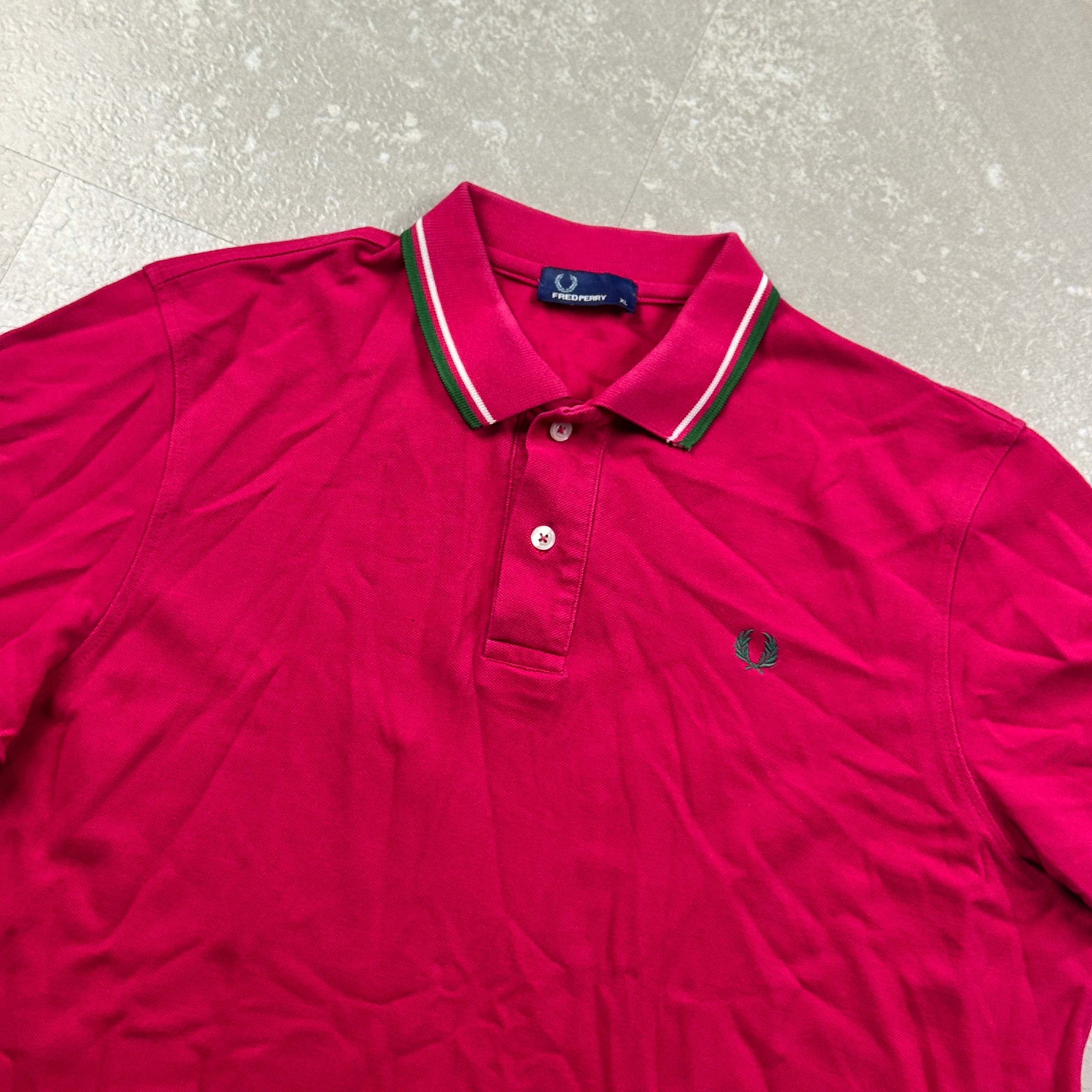 Fred Perry Poloshirt (XL)