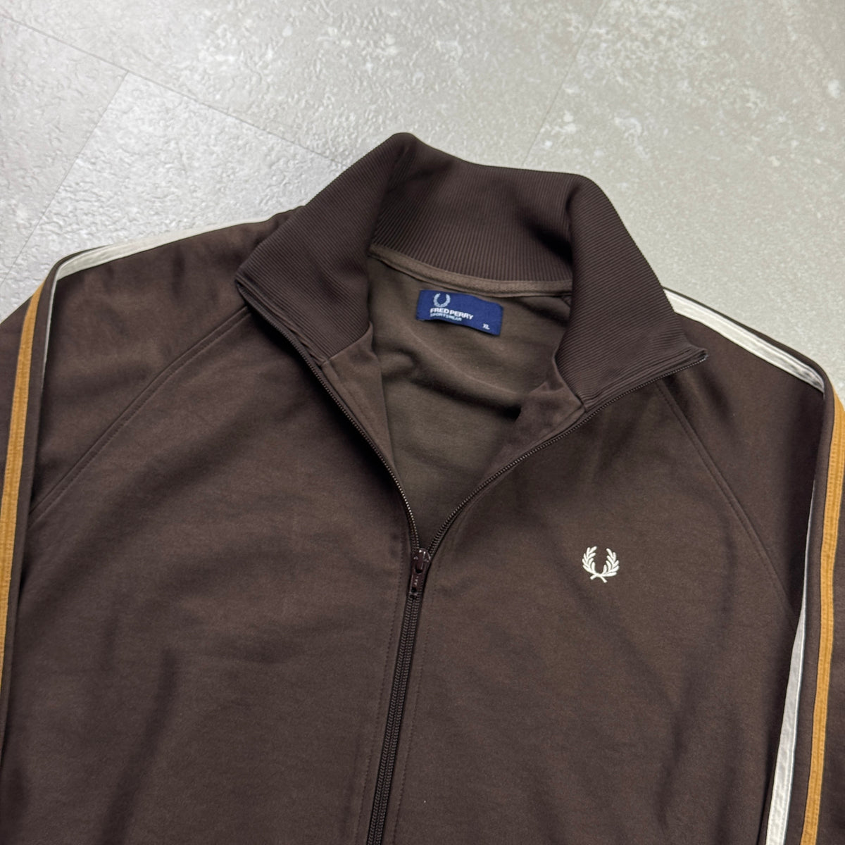 Fred Perry Trackjacket (XL)