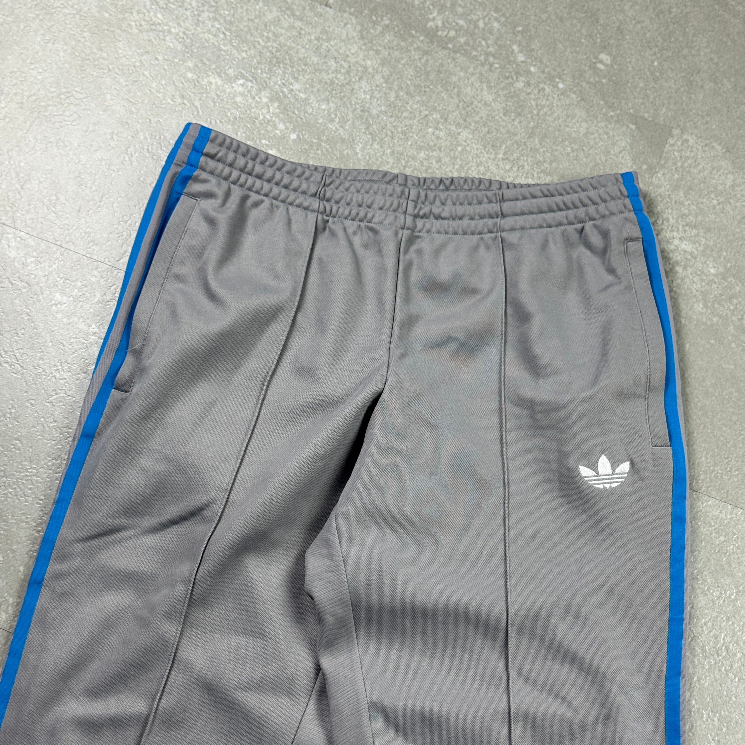 Adidas Firebird Trackpants (M)