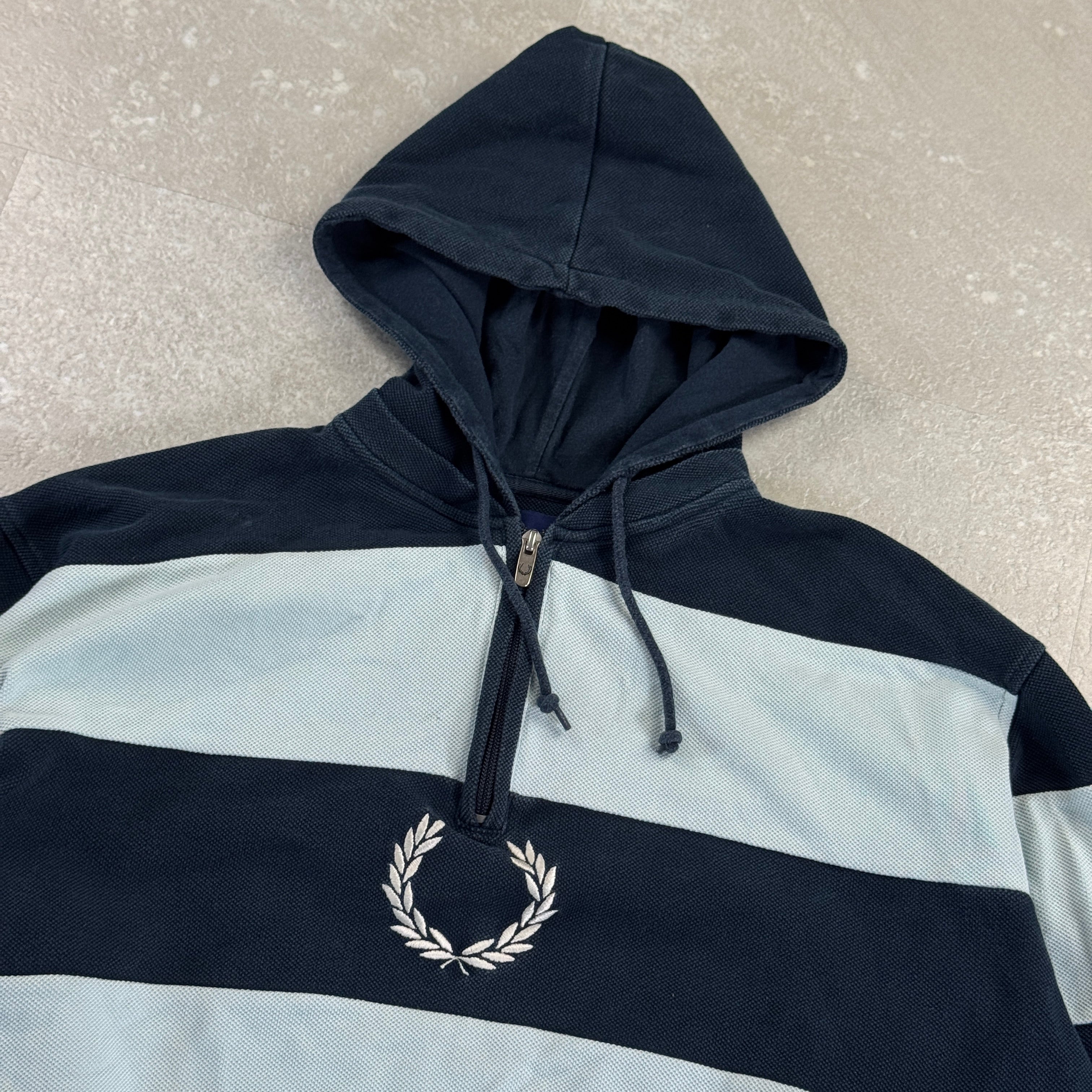 Fred Perry Hoodie (XL)