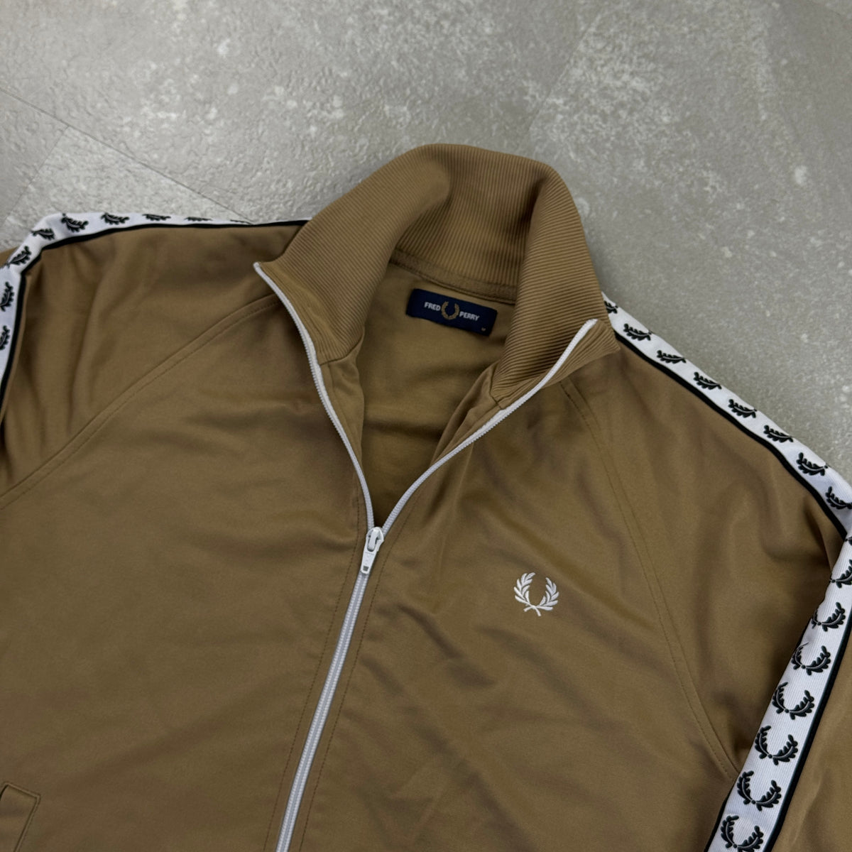 Fred Perry Trackjacket (M)