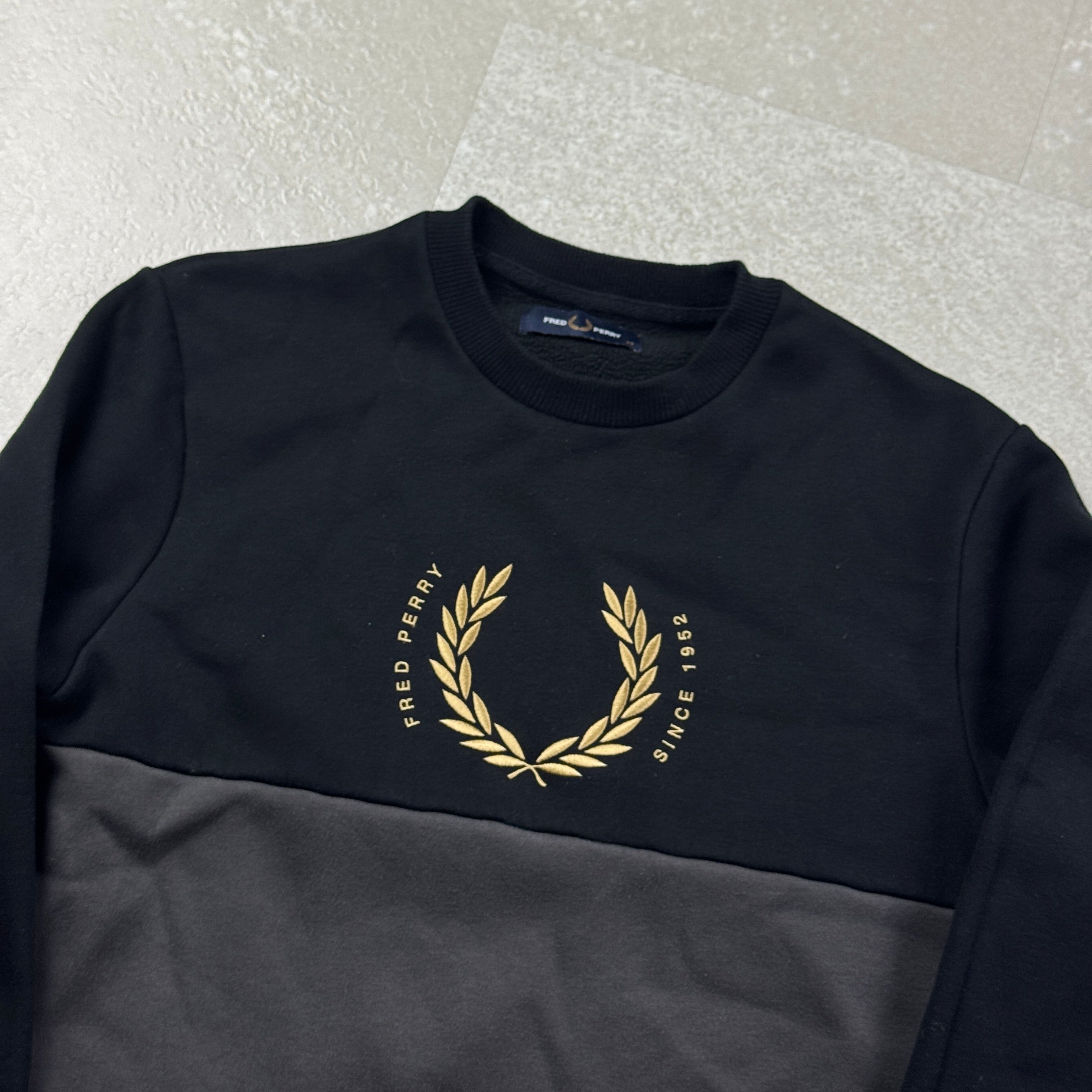 Fred Perry Sweater (XS)