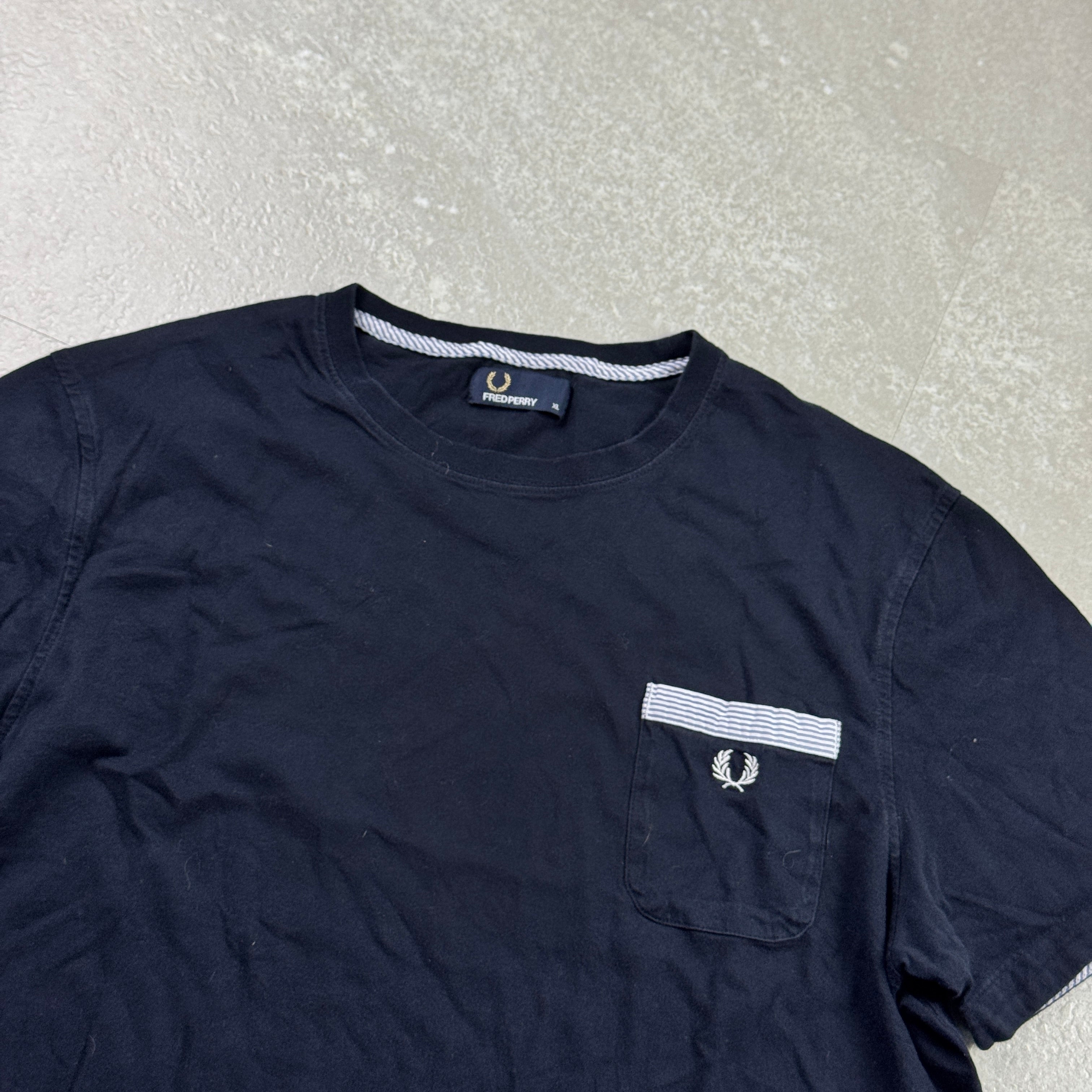 Fred Perry T-Shirt (XL)
