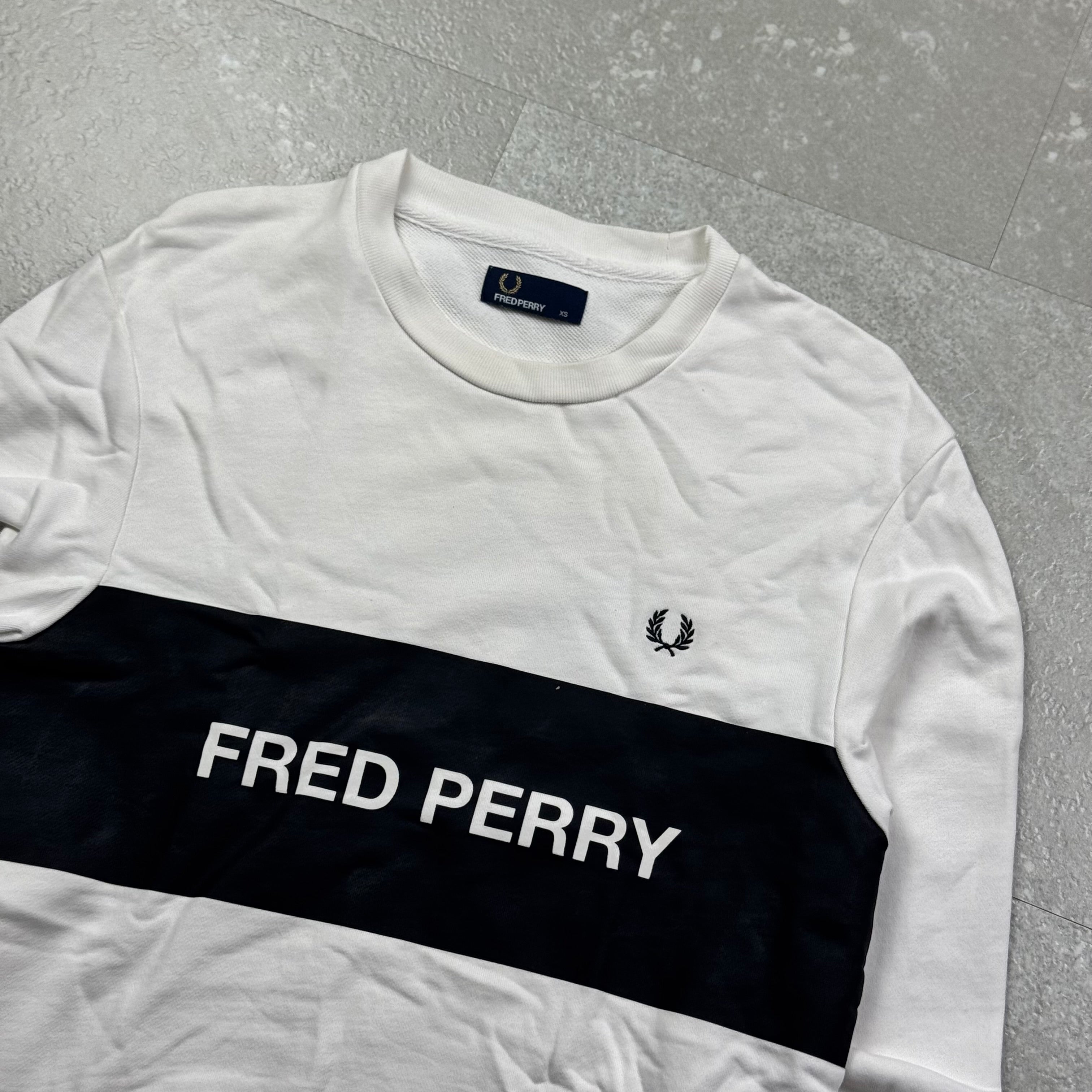 Fred Perry Sweater (XS)