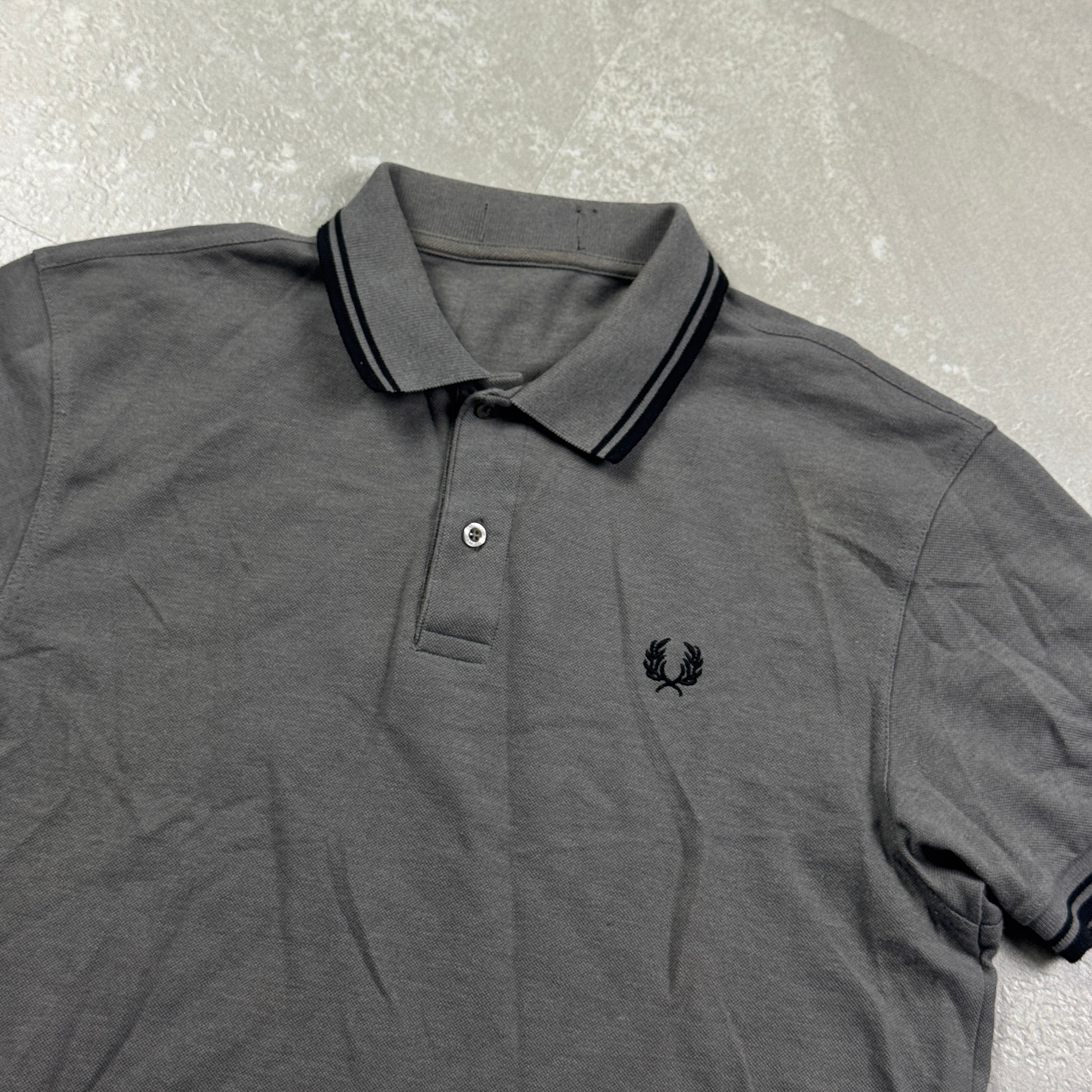 Fred Perry Poloshirt (XL)