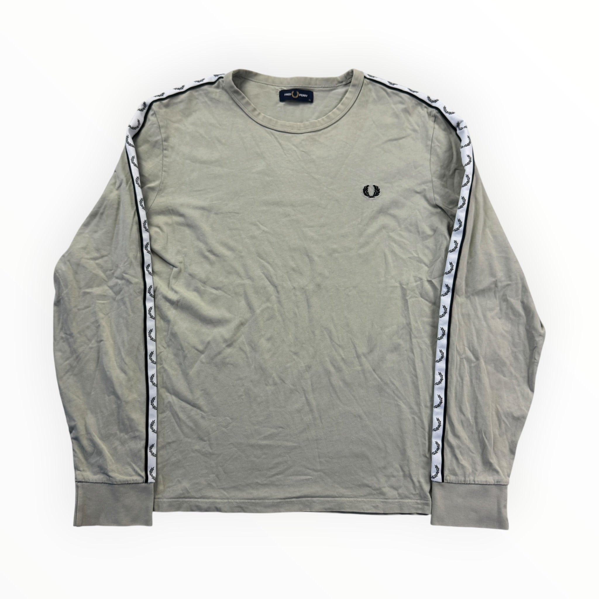 Fred Perry Sweater (XL)