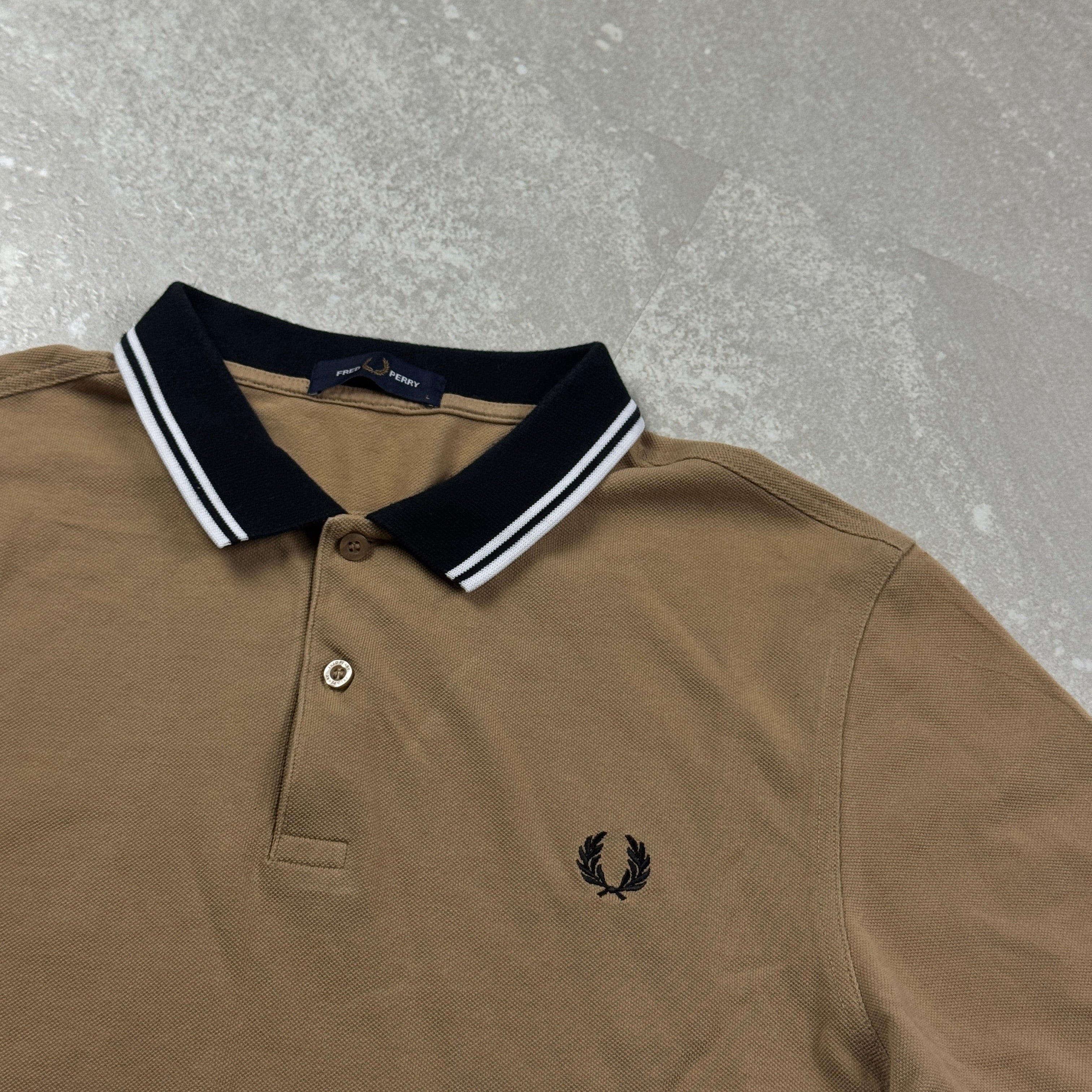 Fred Perry Poloshirt (L)