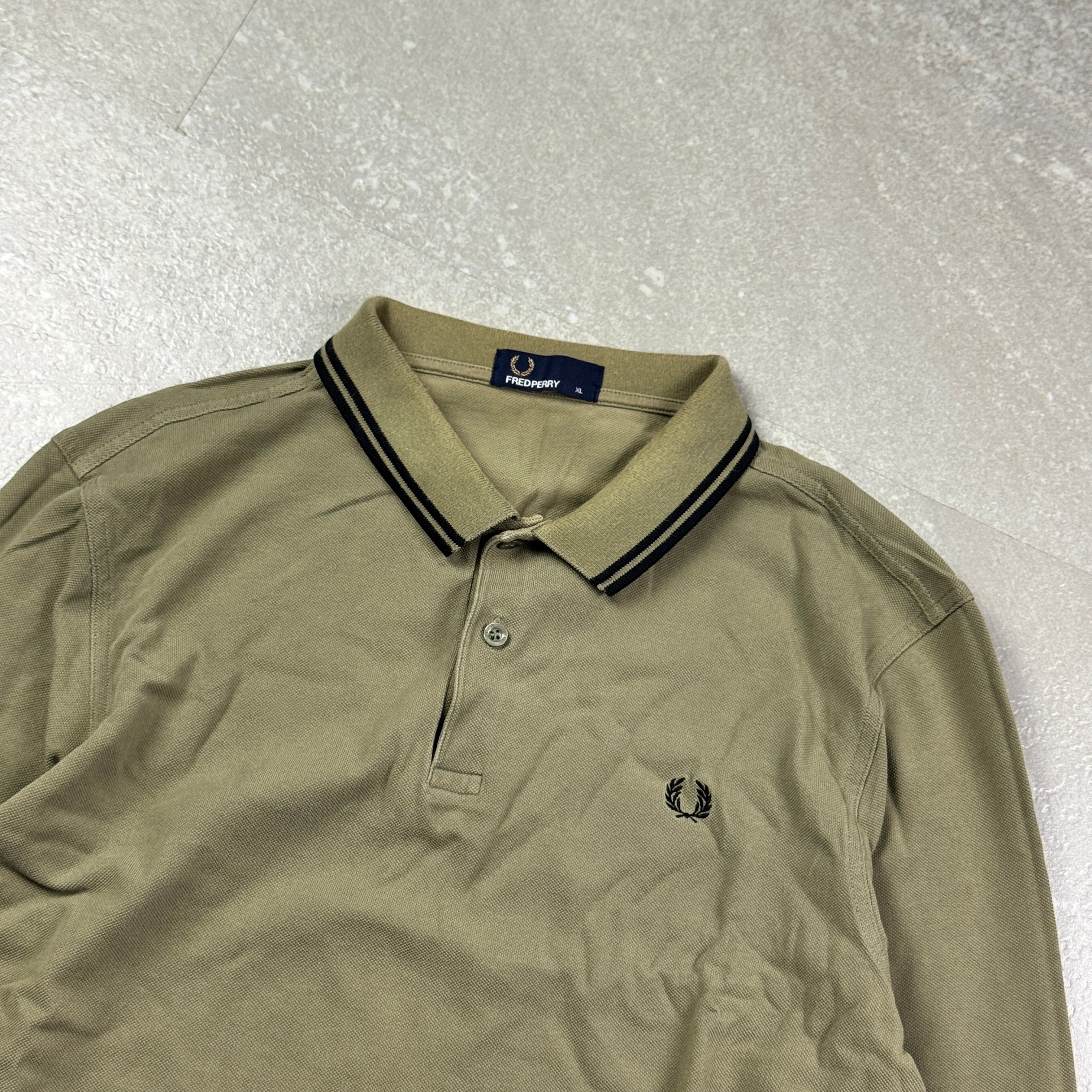 Fred Perry Longsleeve (XL)
