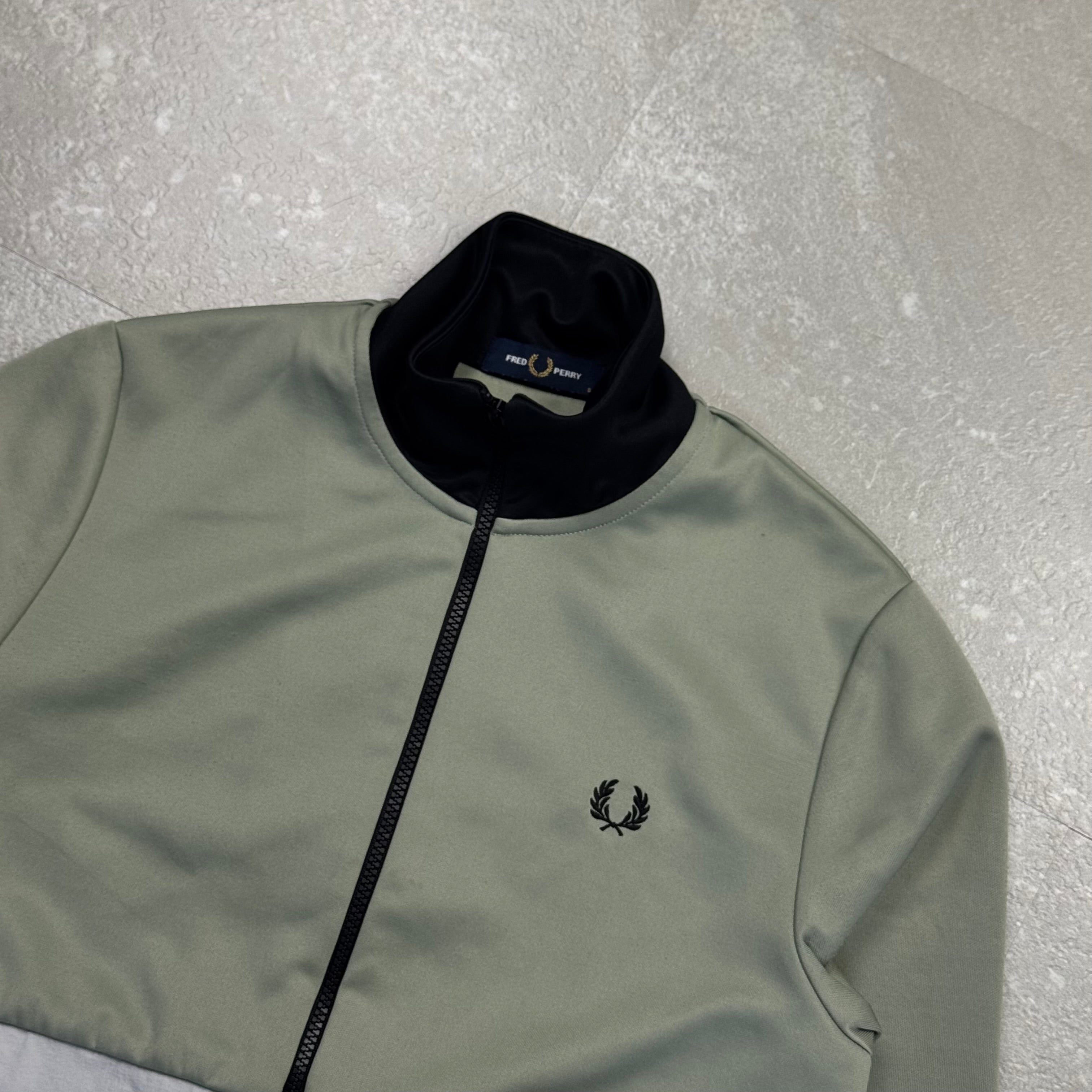 Fred Perry Trackjacket (S)