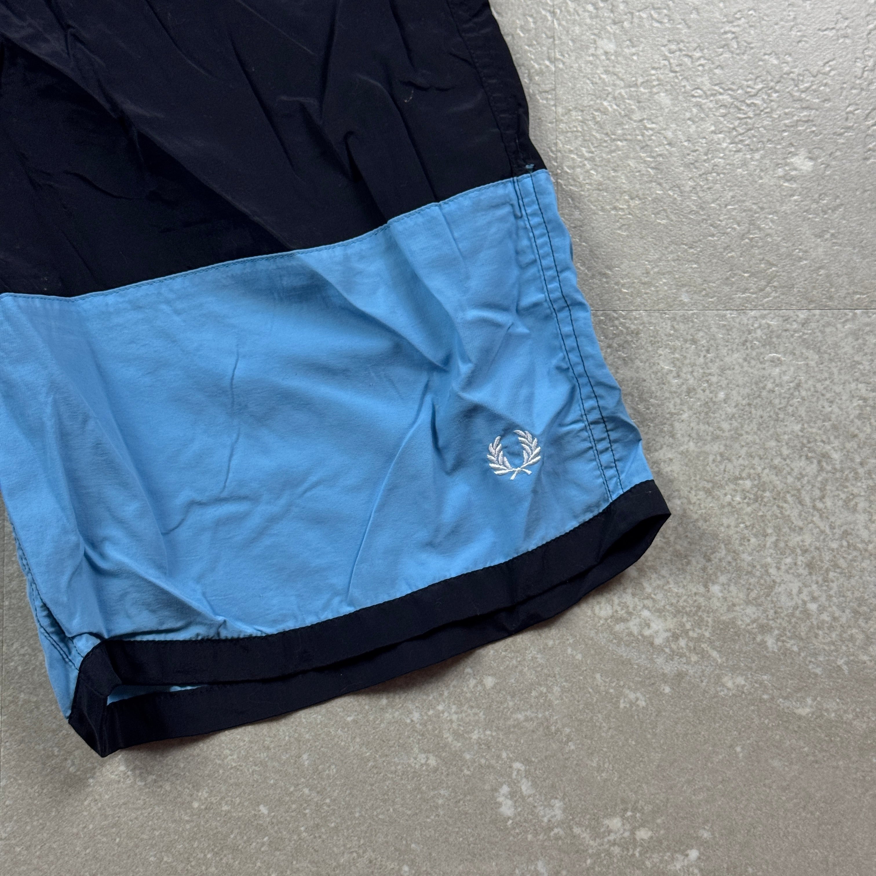 Fred Perry Shorts (M)