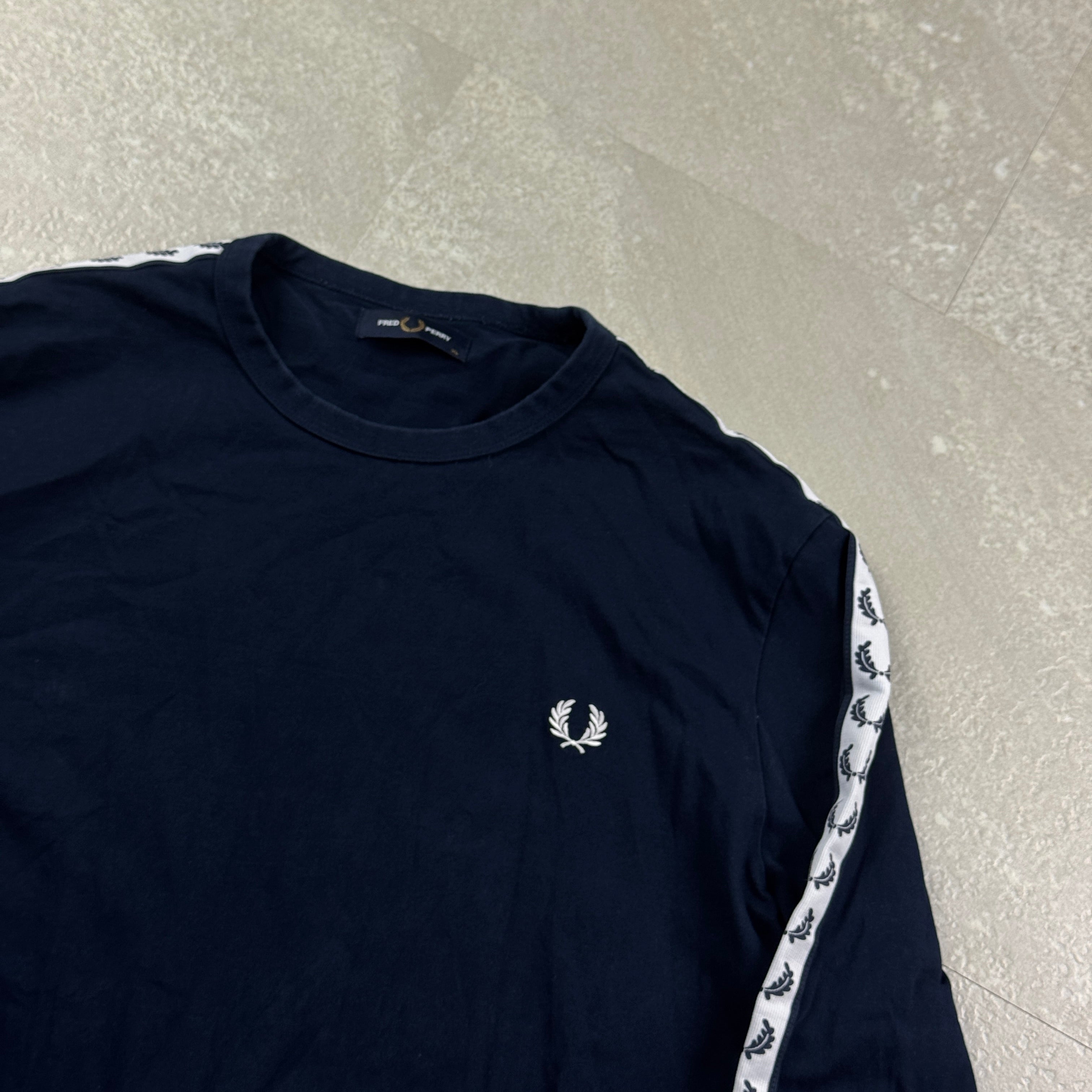 Fred Perry Longsleeve (XL)