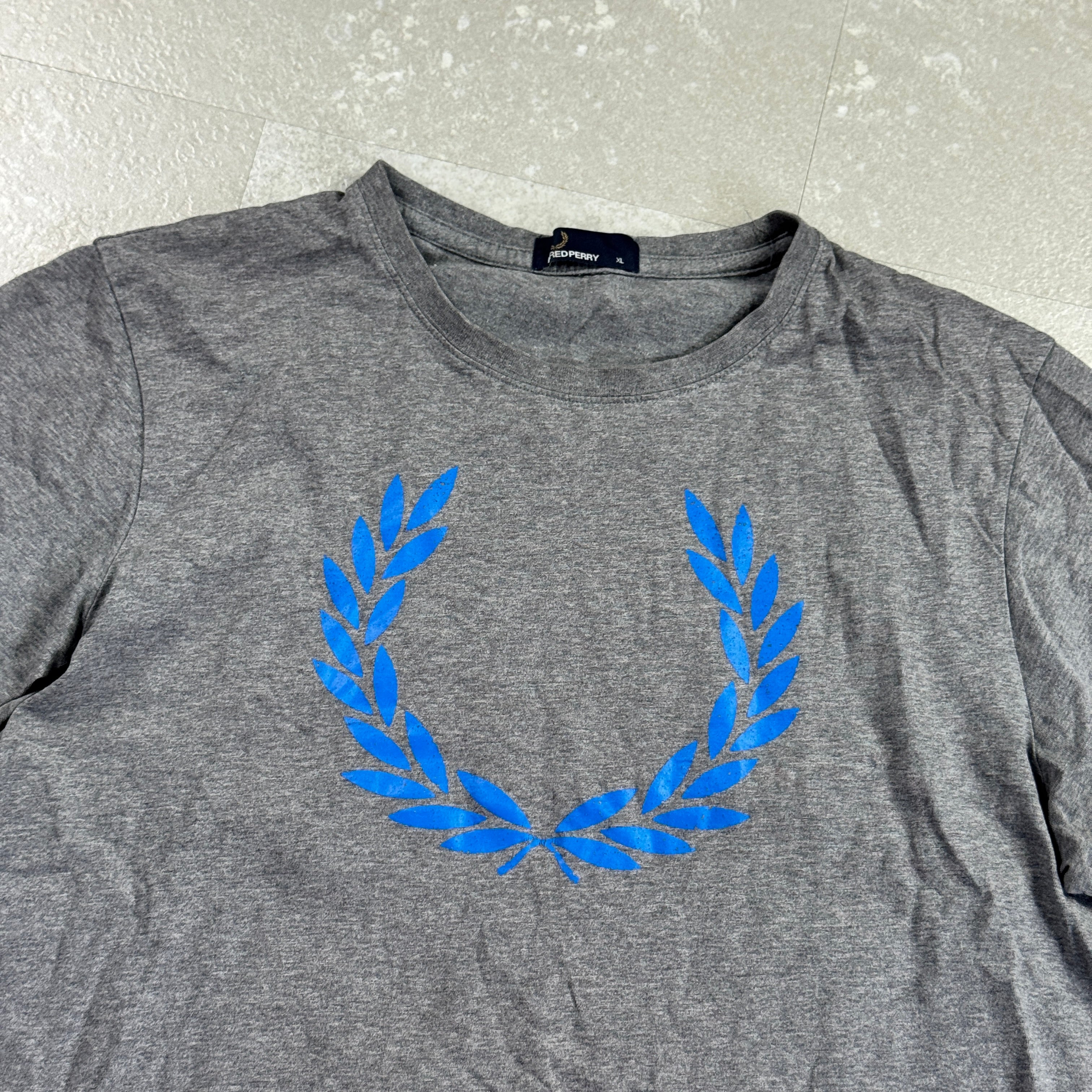 Fred Perry T-Shirt (XL)