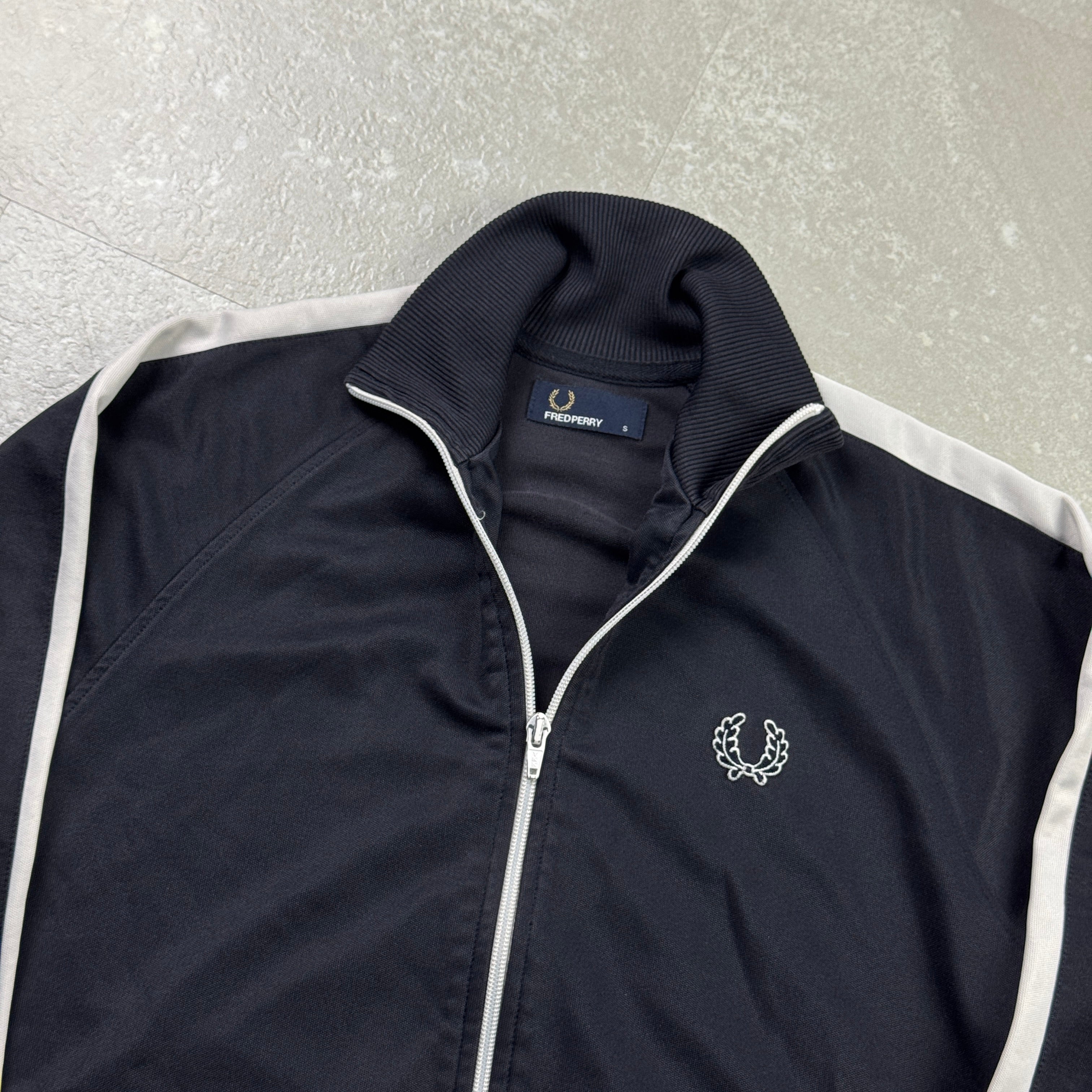Fred Perry Trackjacket (S)