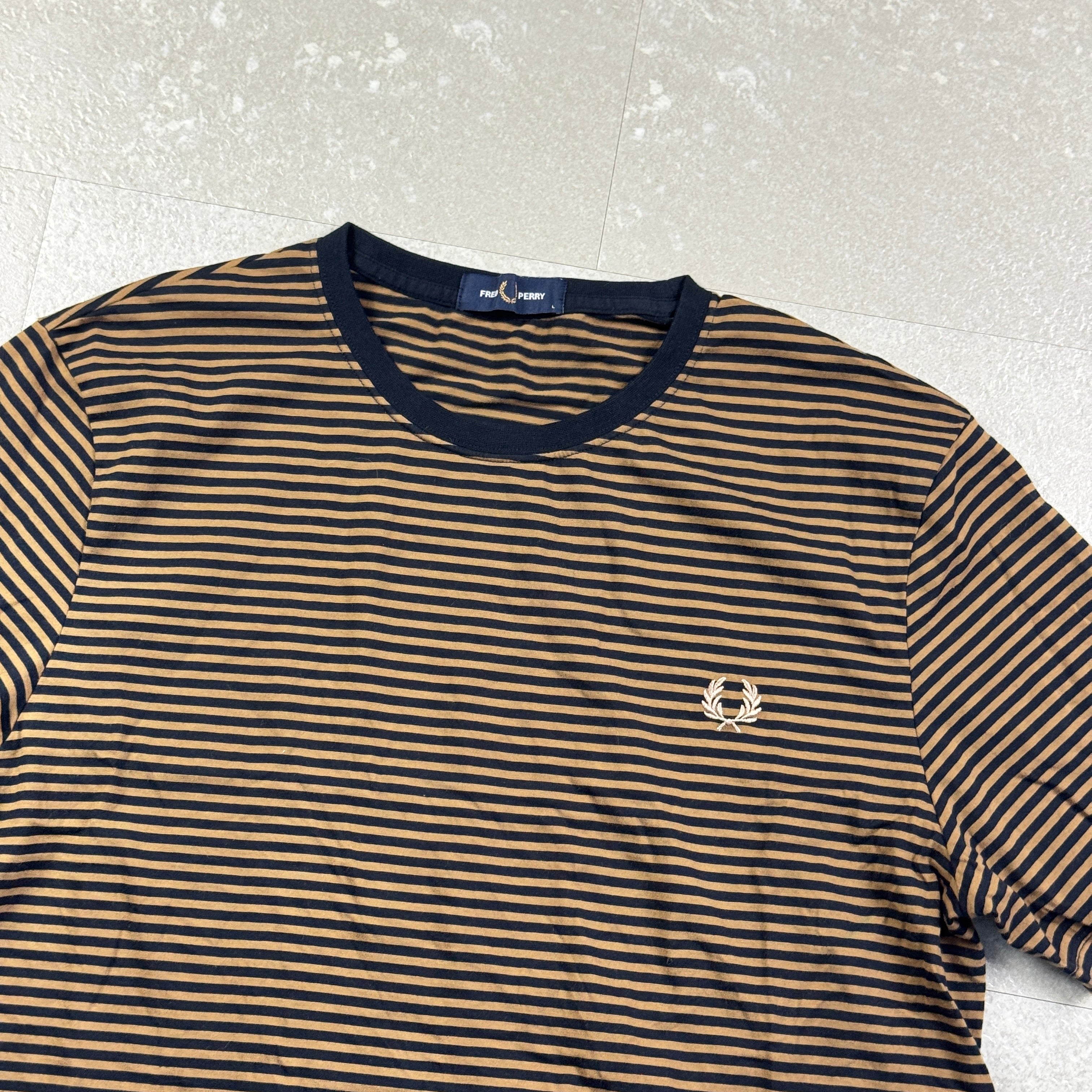 Fred Perry T-Shirt (L)