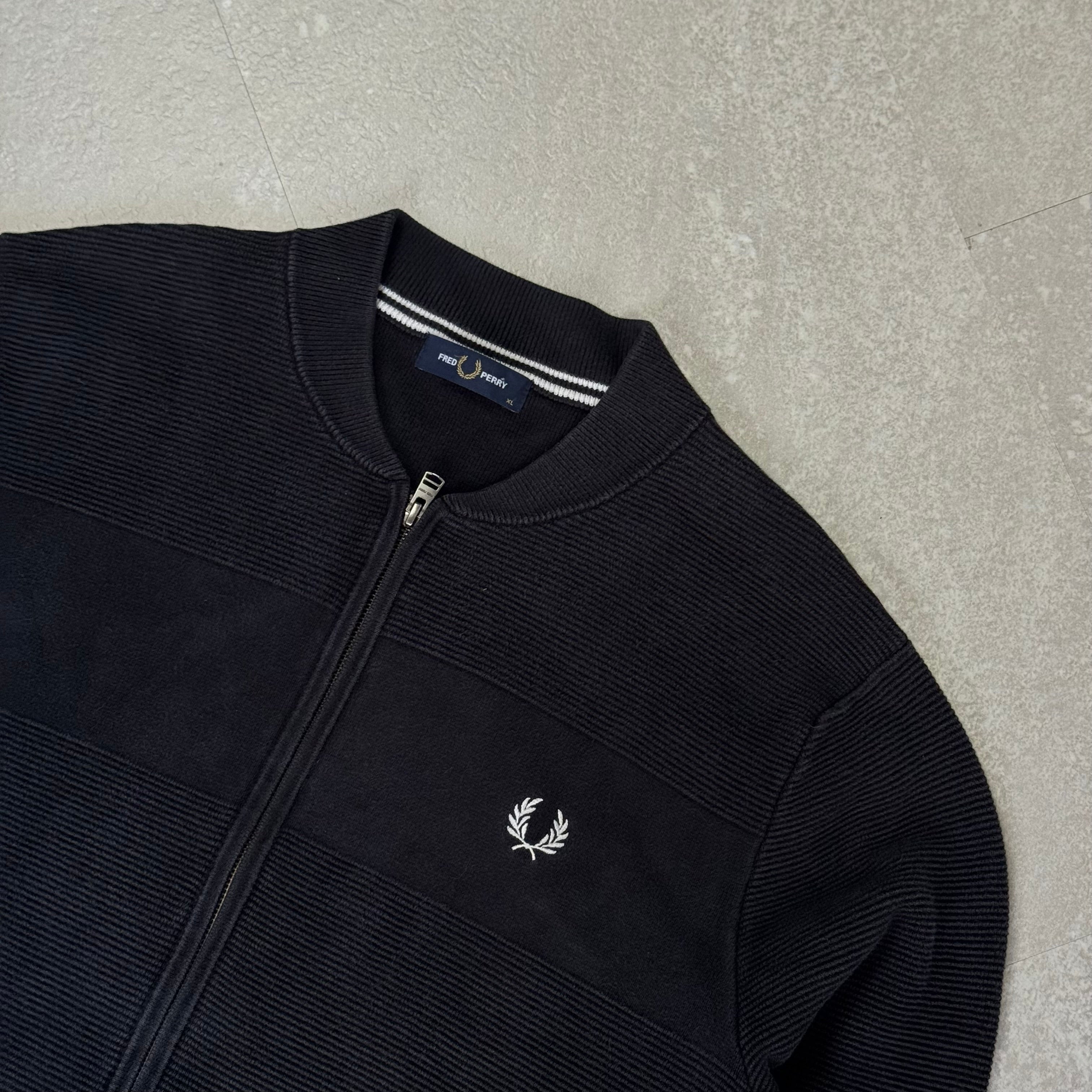 Fred Perry Trackjacket (XL)