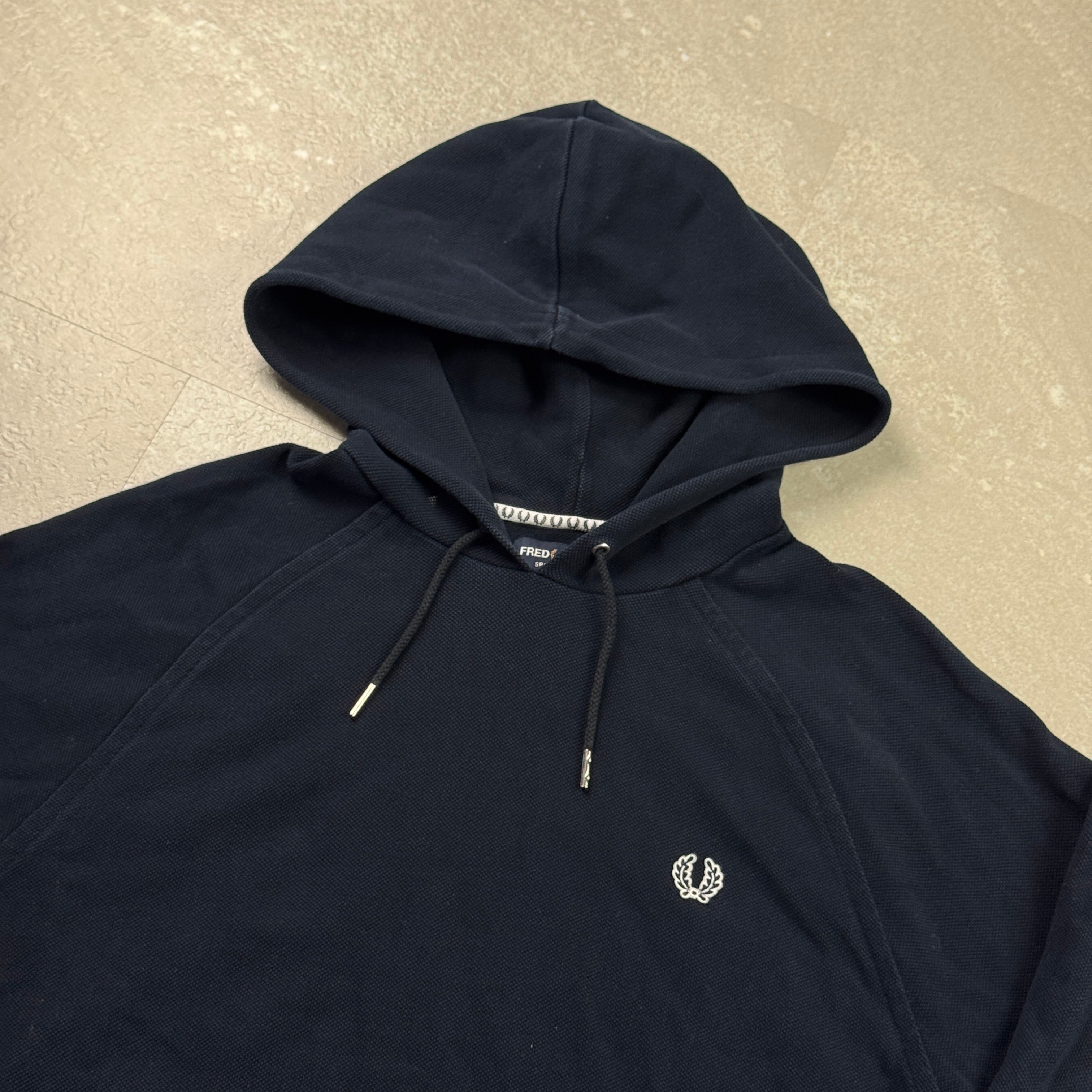 Fred Perry Hoodie (M)