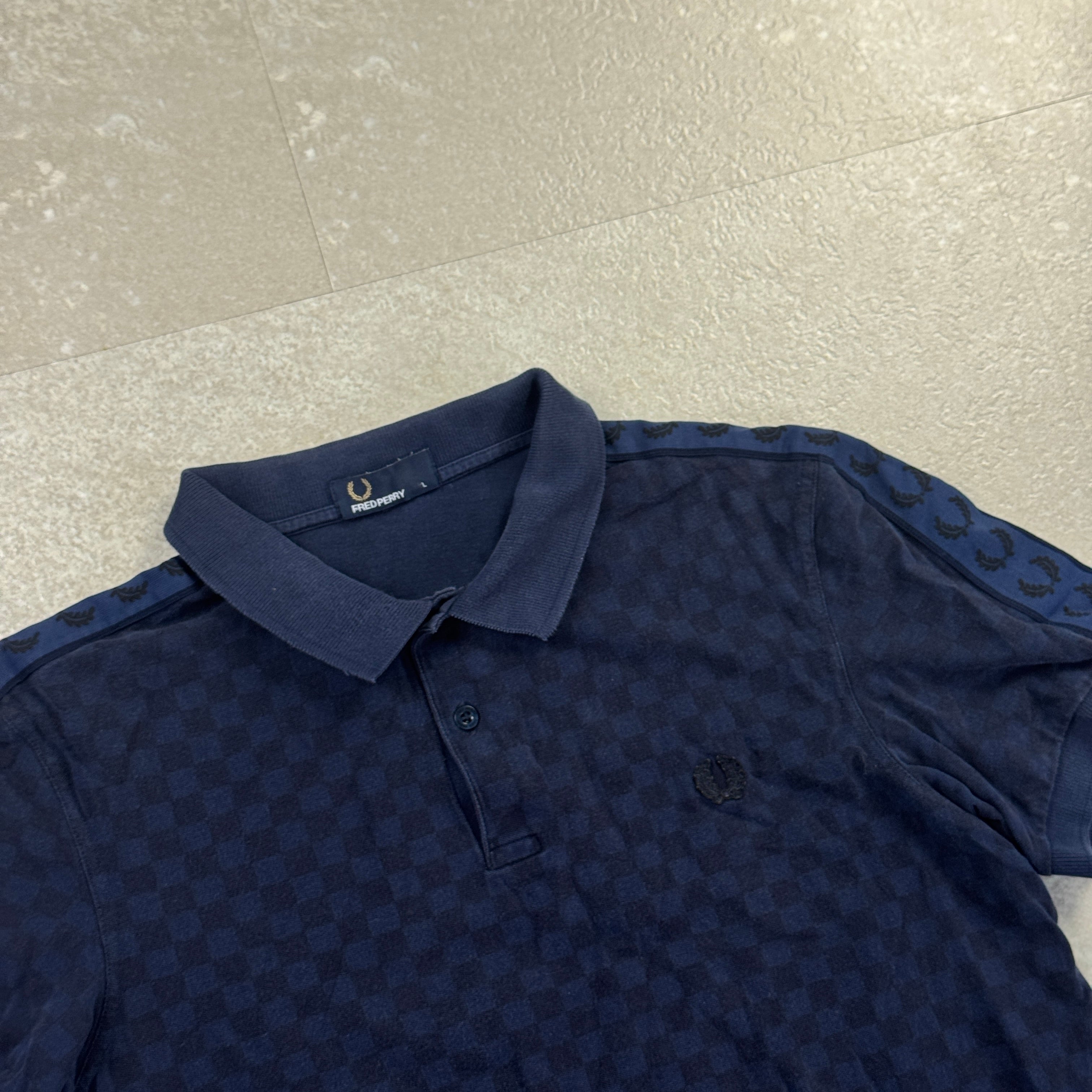 Fred Perry Poloshirt (L)