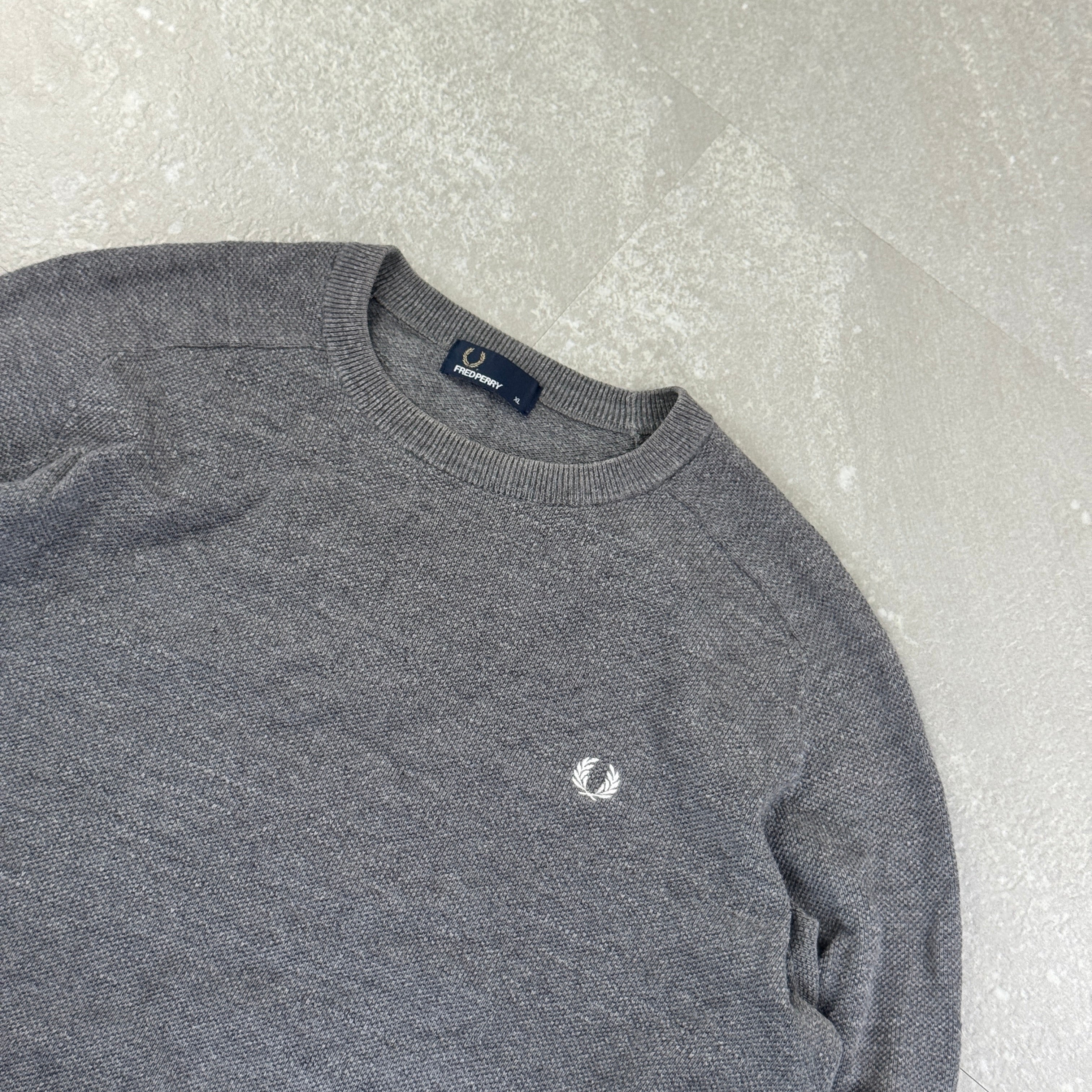 Fred Perry Sweater (XL)