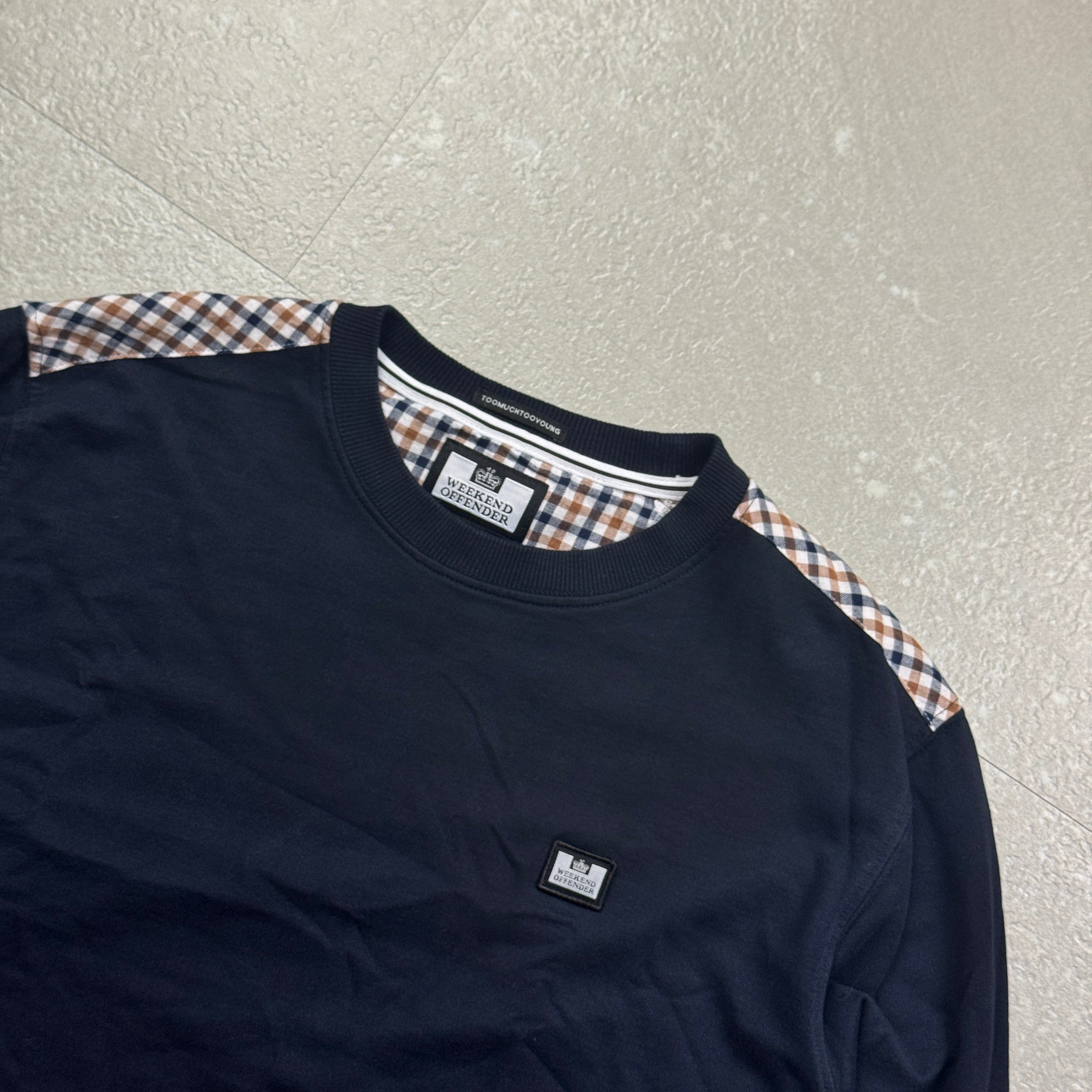Weekend Offender Sweater (M)