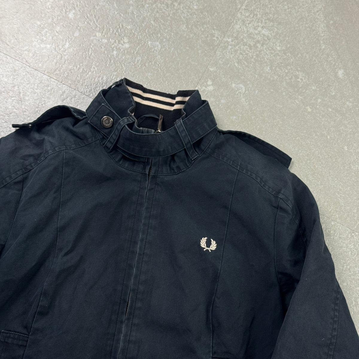 Fred Perry Jacke (XS)