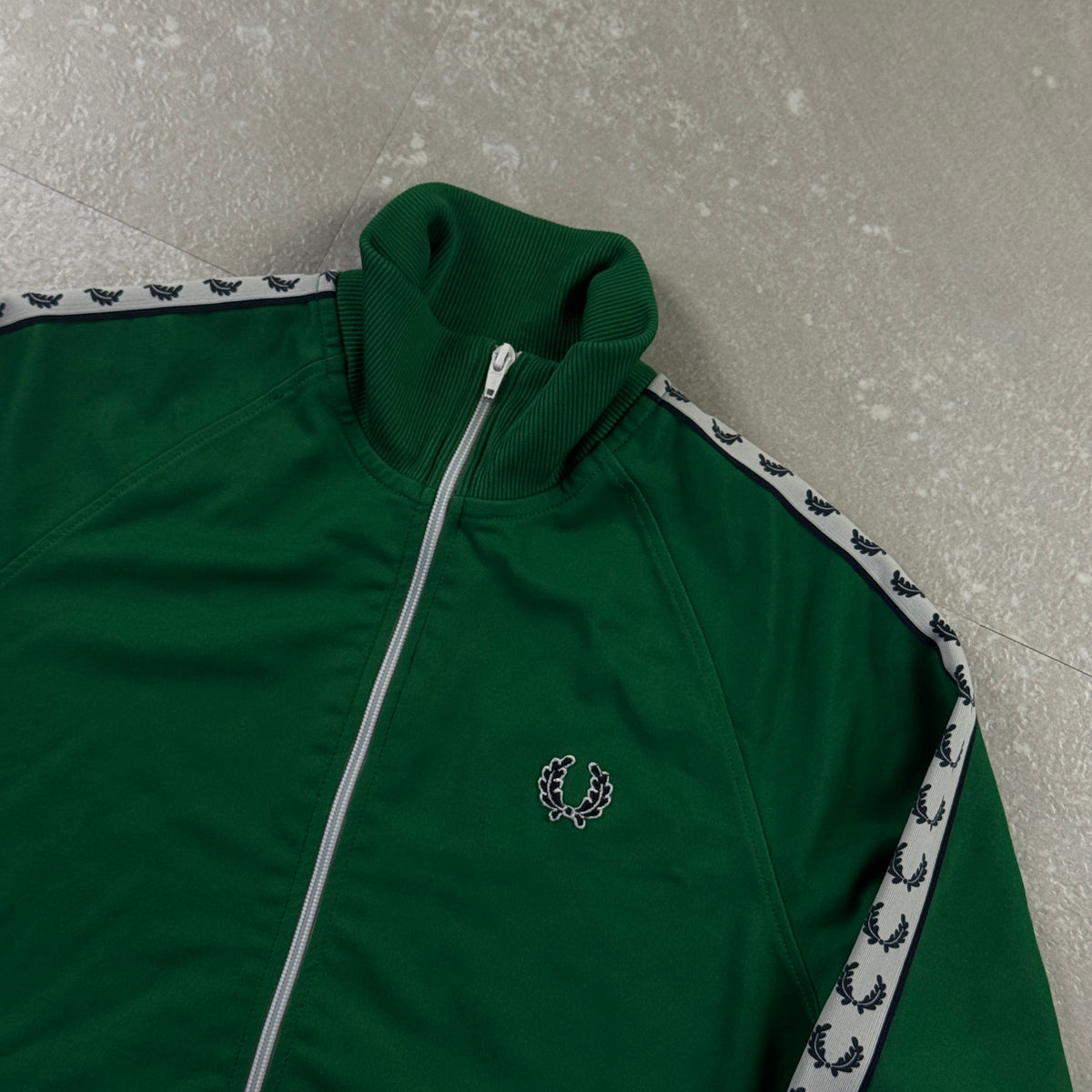 Fred Perry Trackjacket (M)