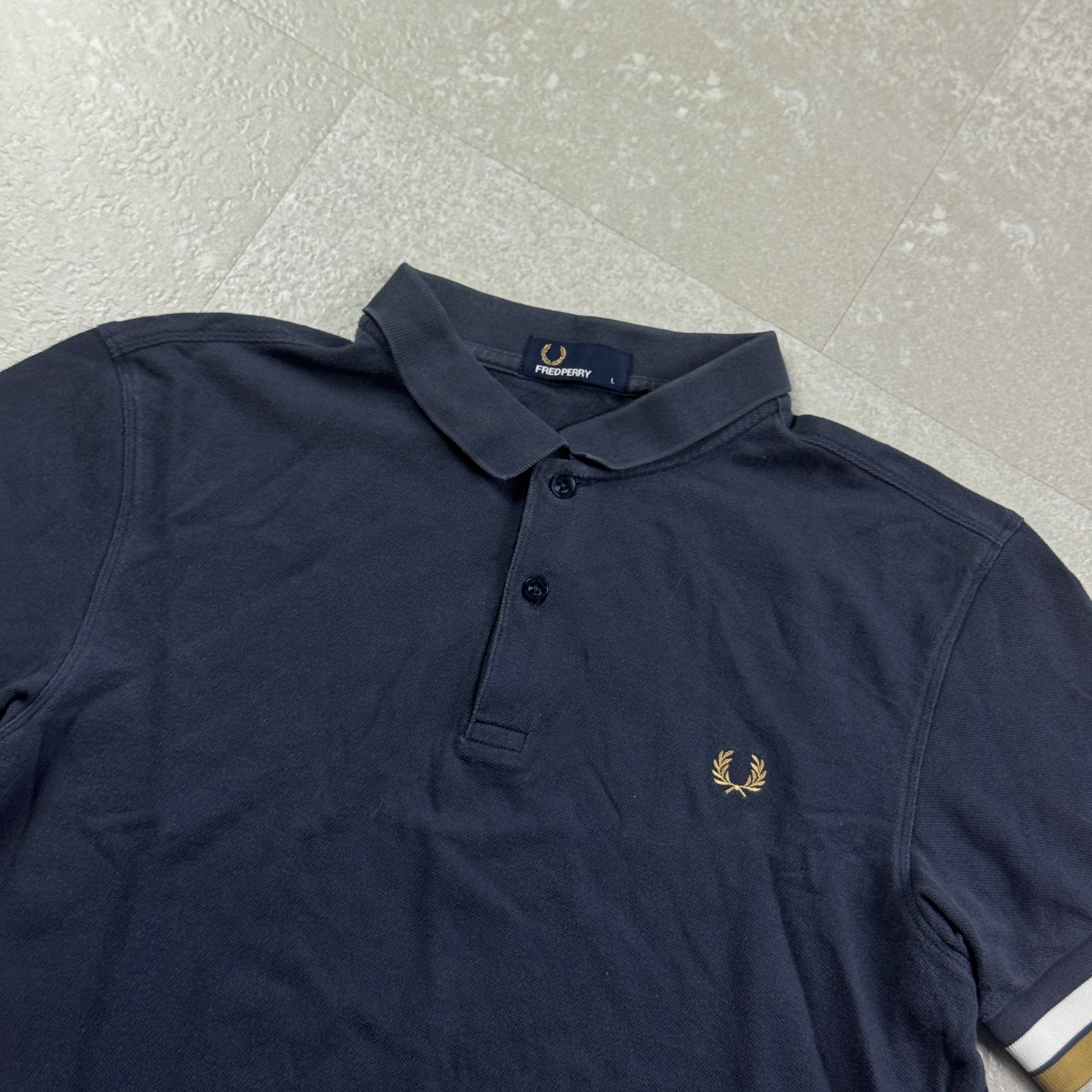 Fred Perry Poloshirt (L)