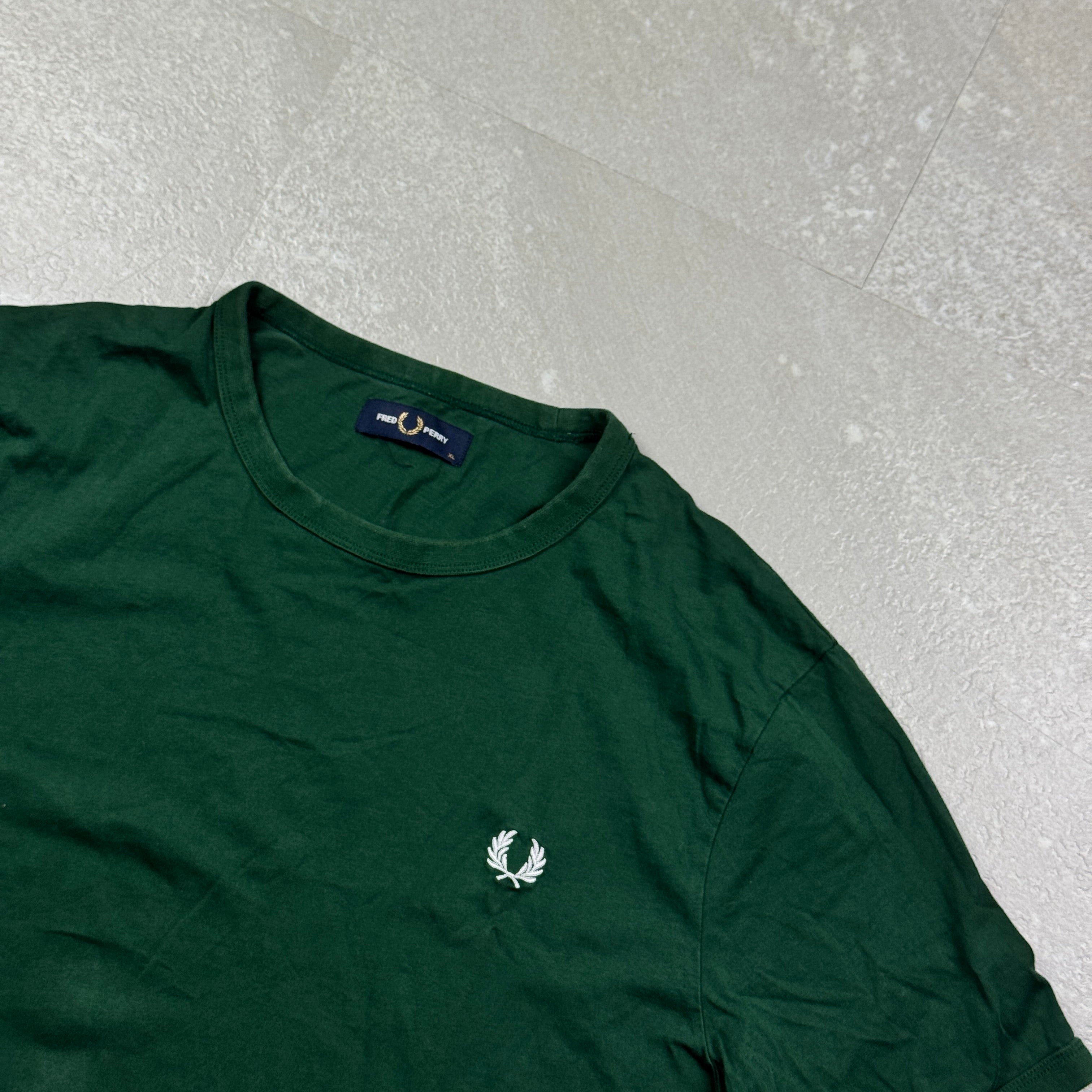 Fred Perry T-Shirt (XL)