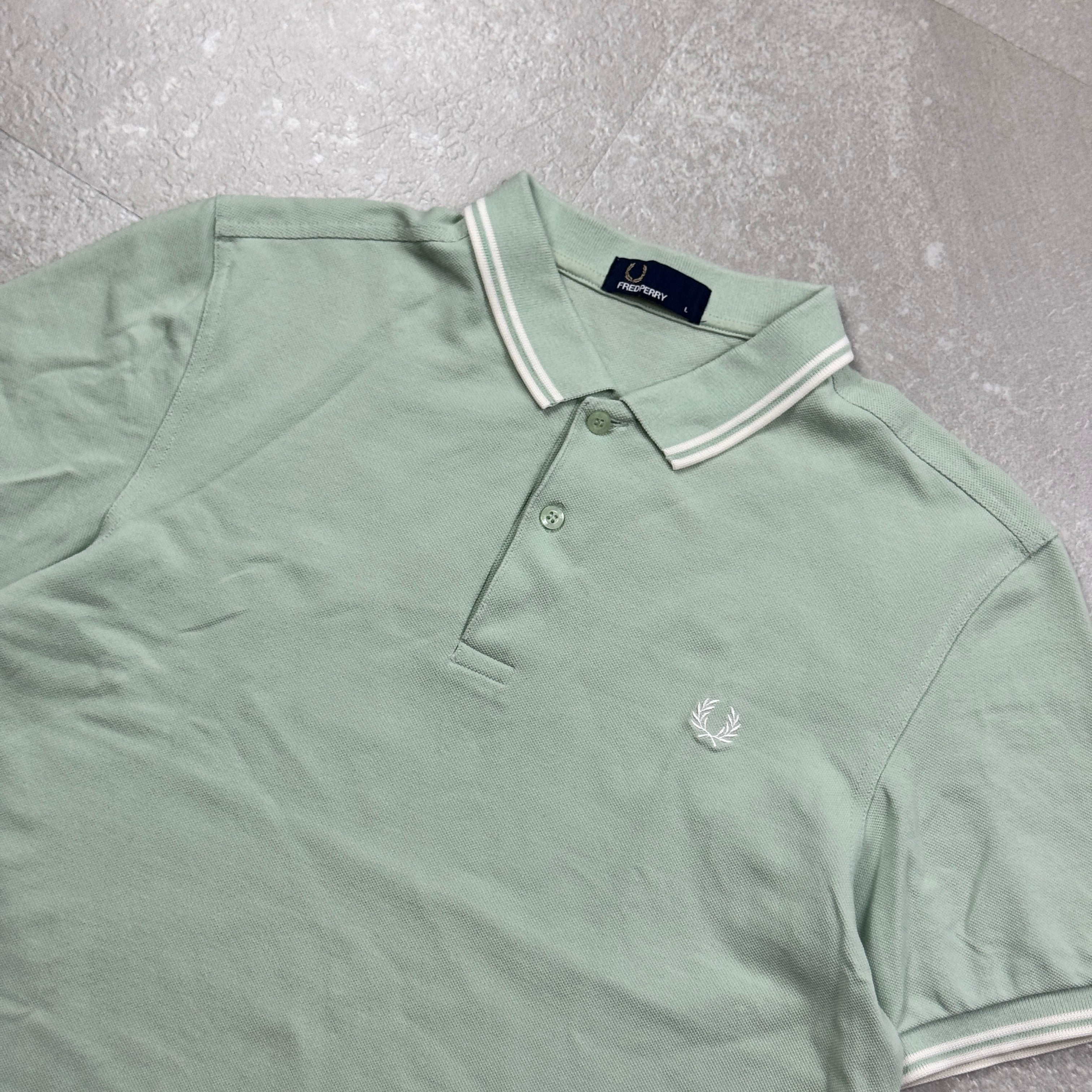 Fred Perry Poloshirt (L)