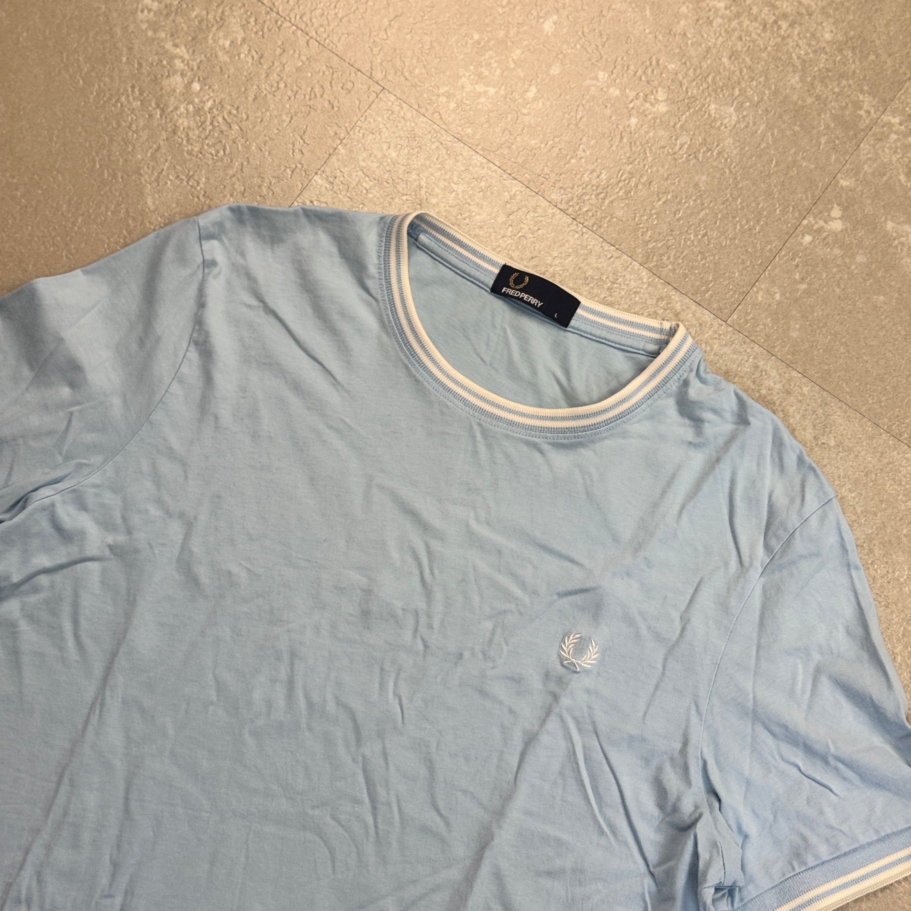 Fred Perry T-Shirt (L)