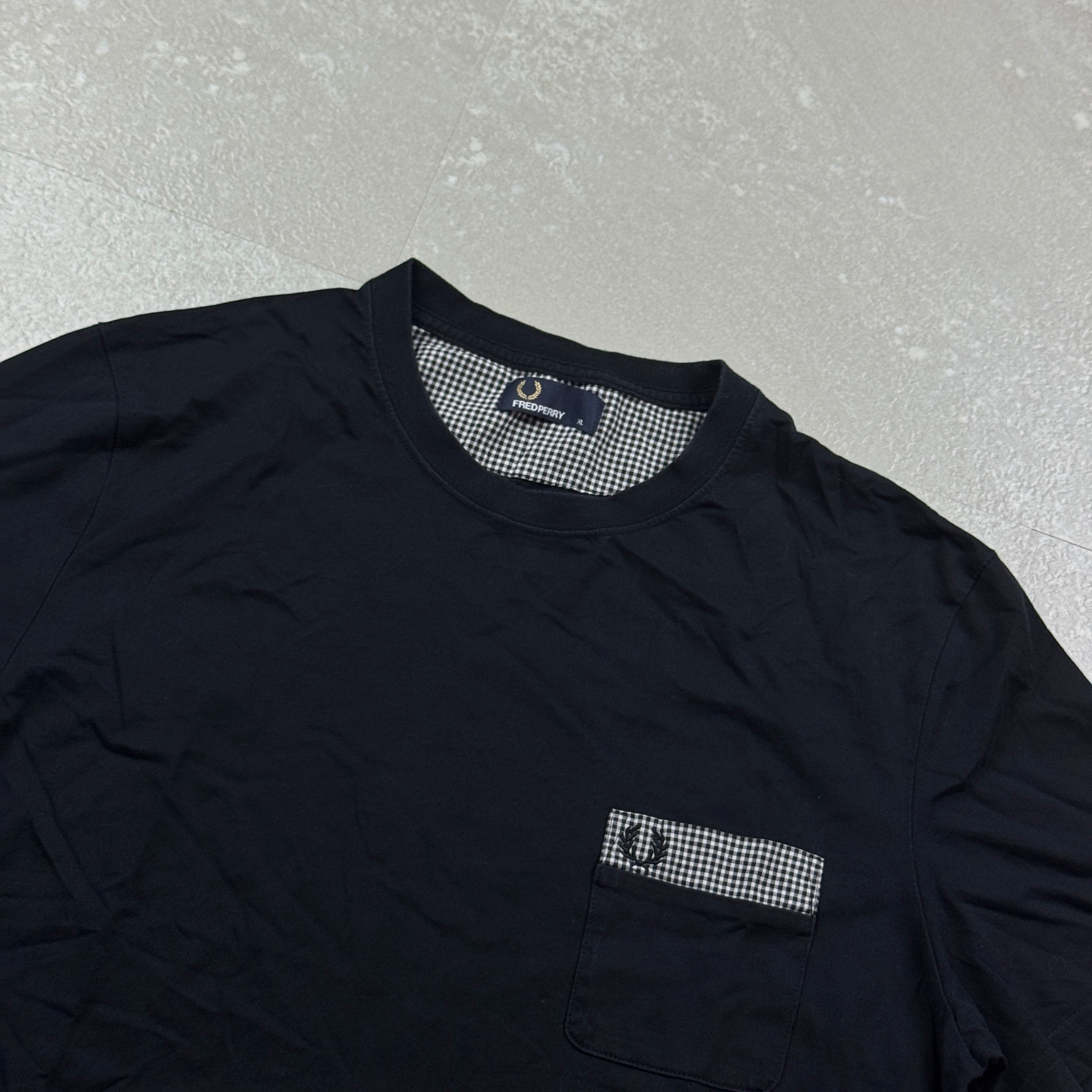 Fred Perry T-Shirt (XL)