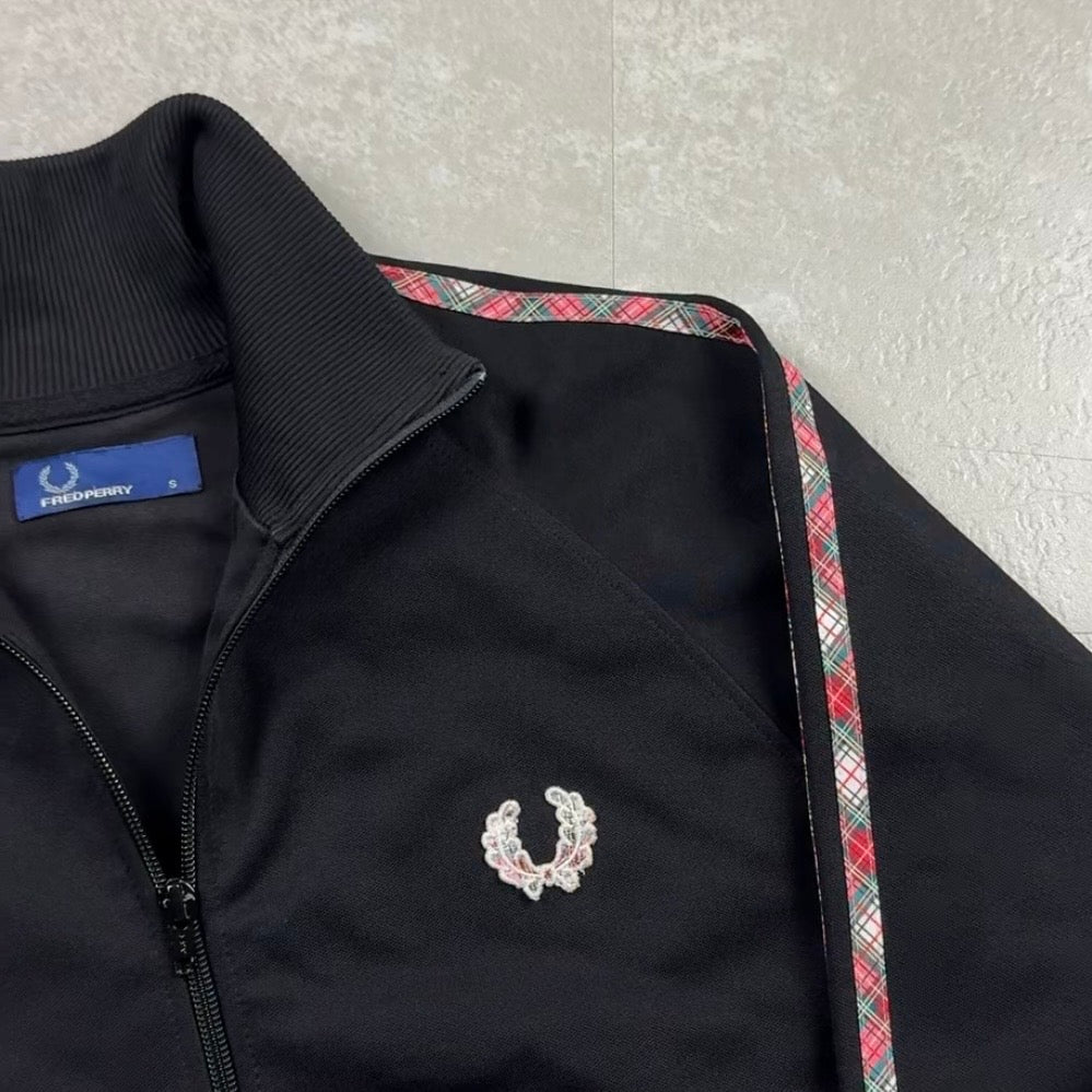 Fred Perry Trackjacket (S)